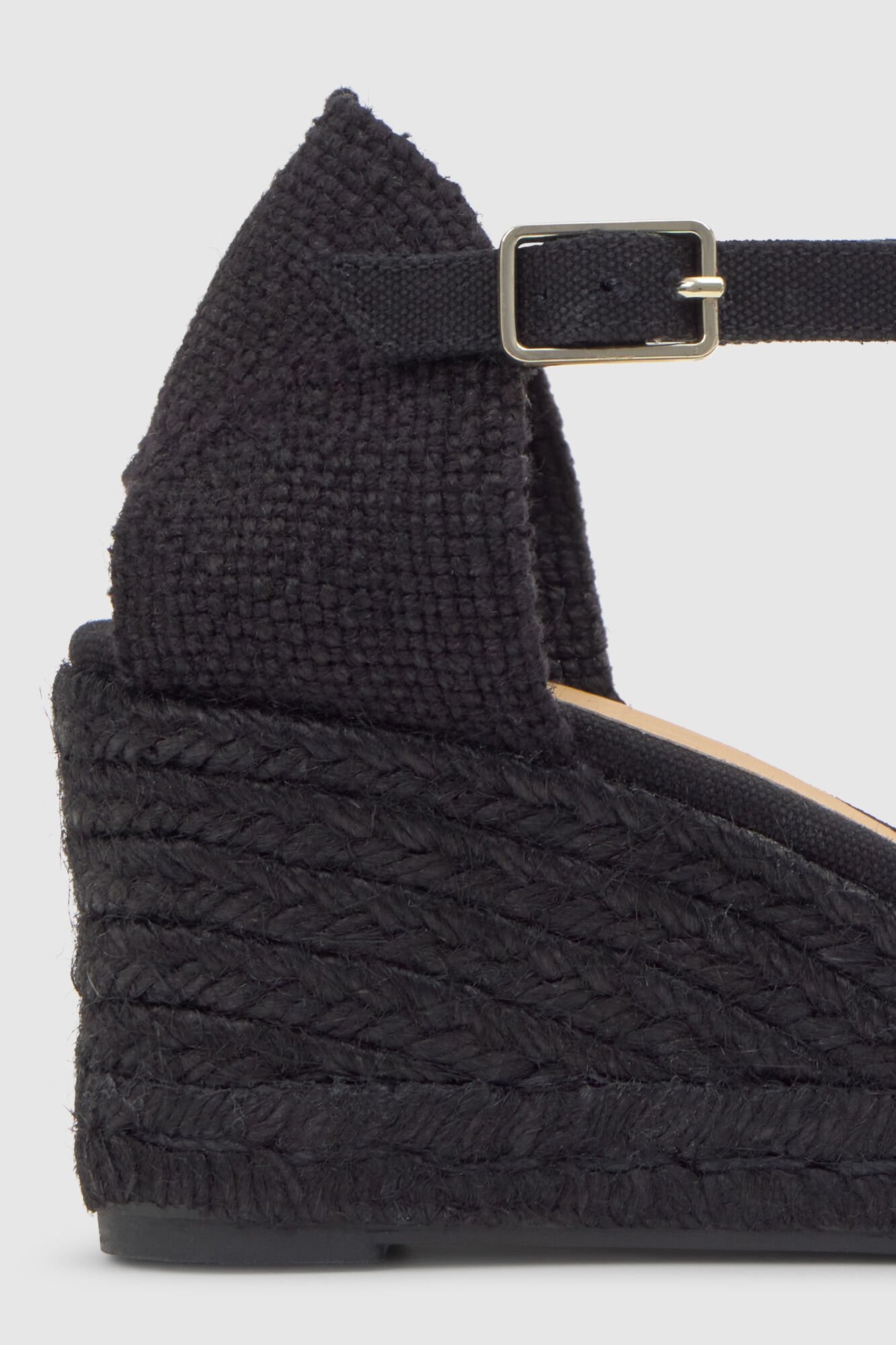 Casta&ntilde;er Alpercata cunha de juta tingida Preto