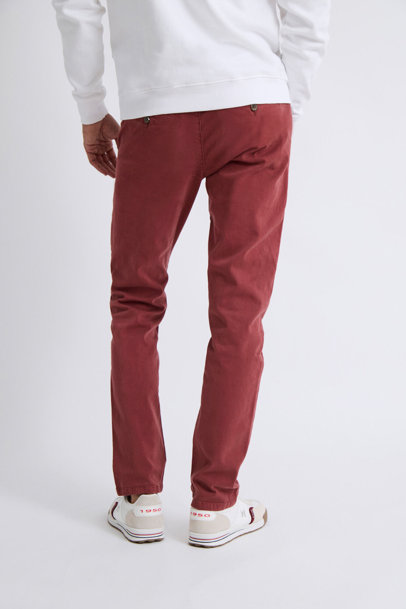 Williot Cal&ccedil;as chino justas Granada