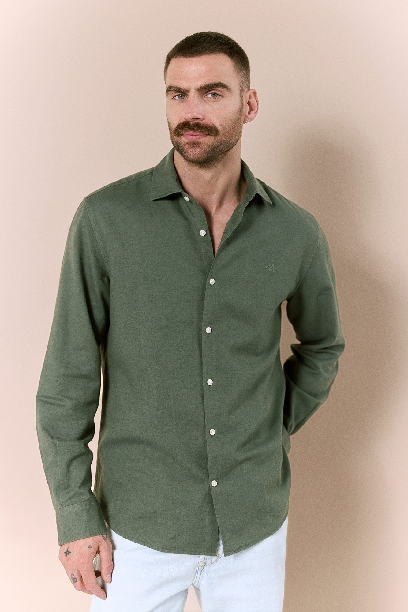 OOTO Camisa manga comprida em algod&atilde;o e linho