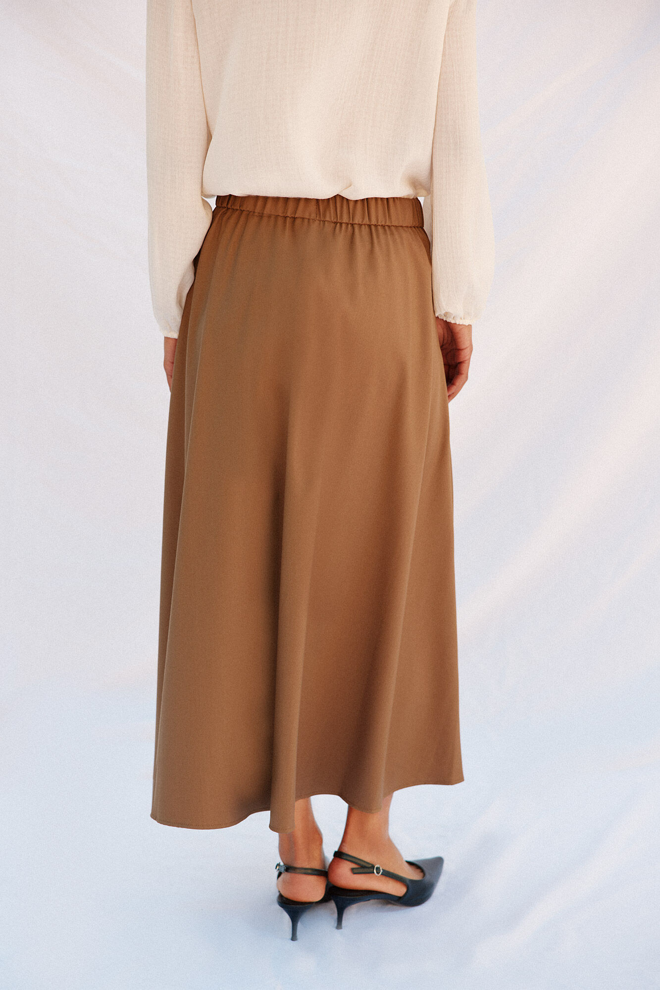 Cortefiel Long skirt cuts Nude