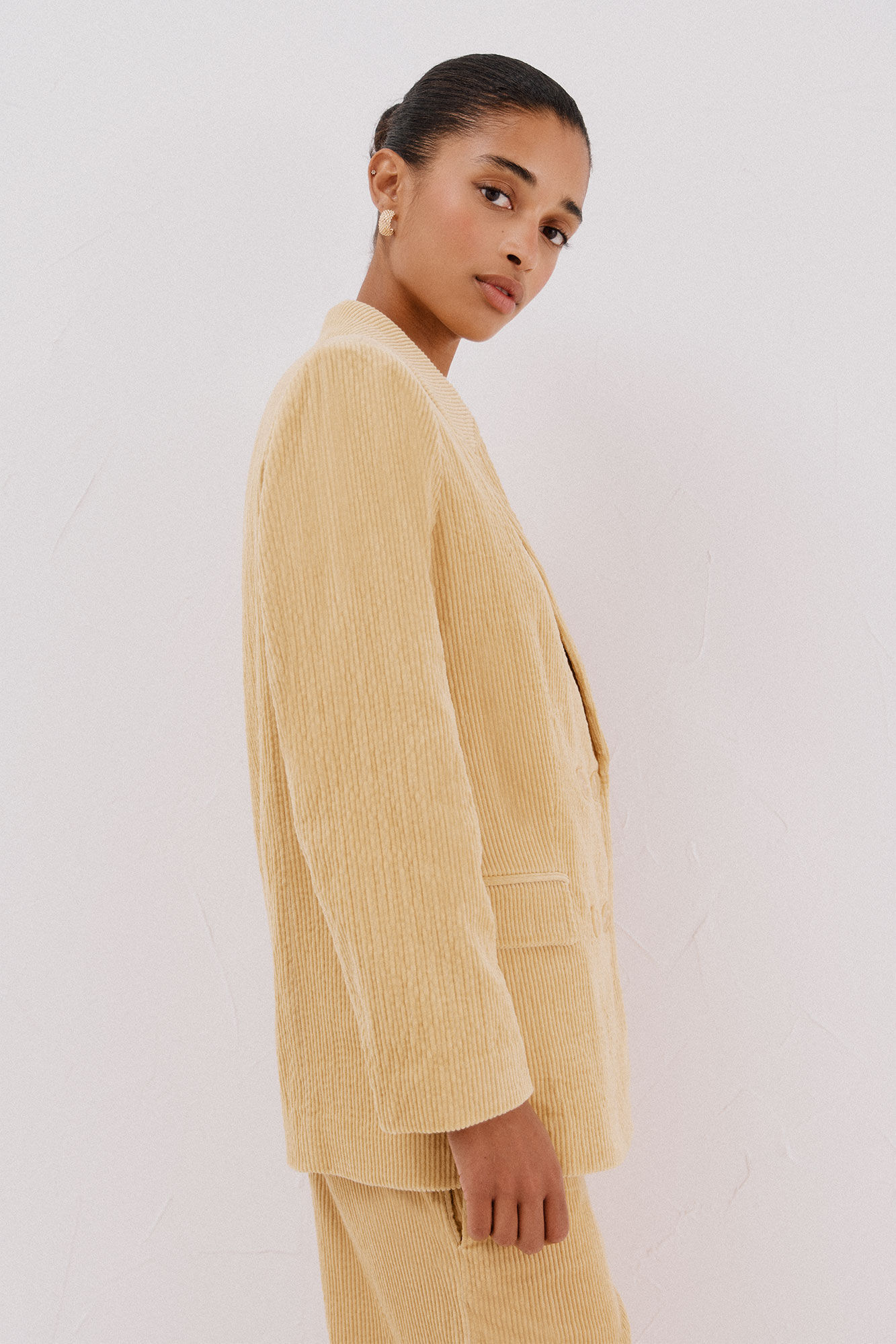 Cortefiel Blazer feminino de veludo Dourado