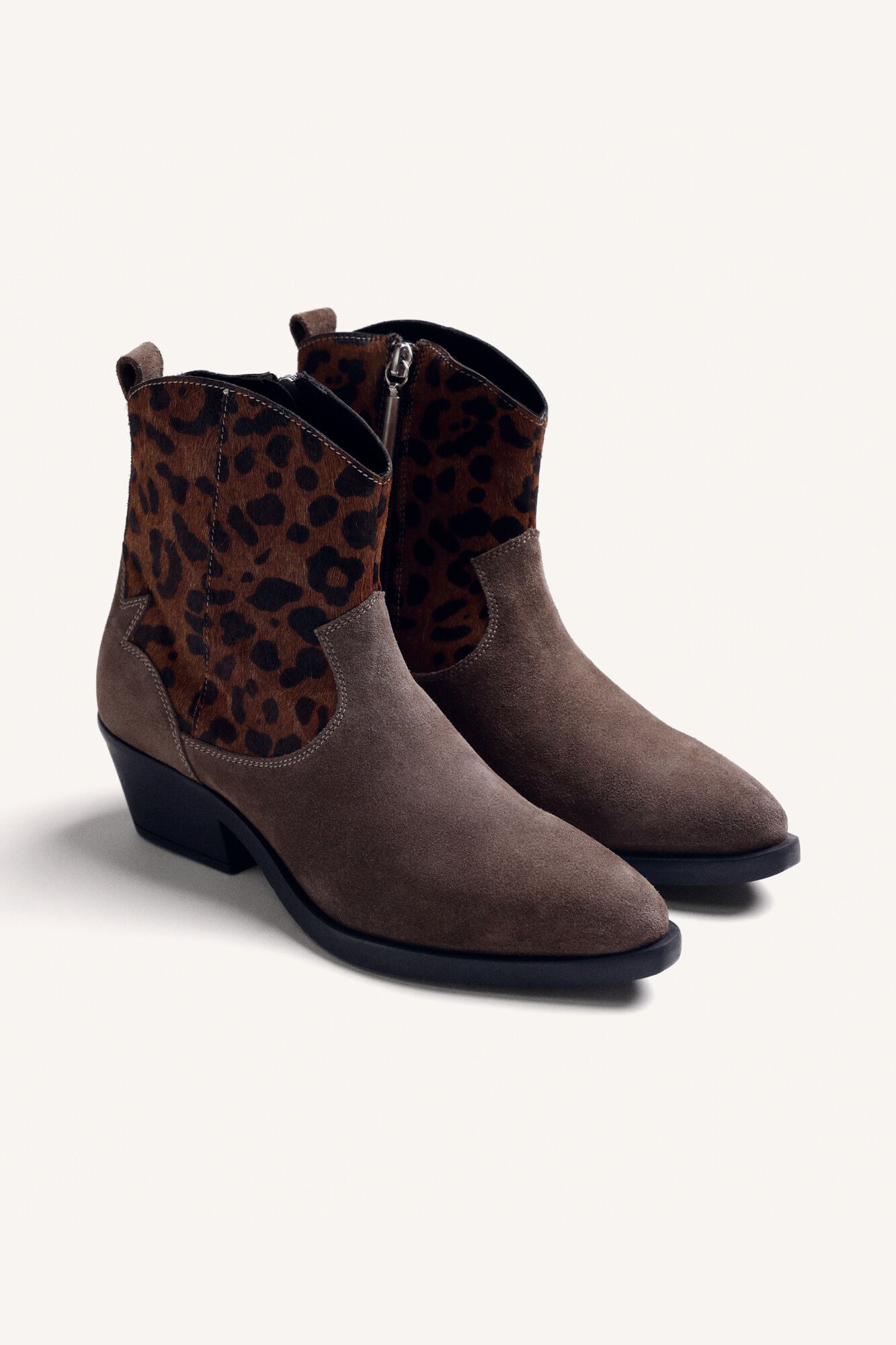 Gioseppo Botins estampado animal em pele