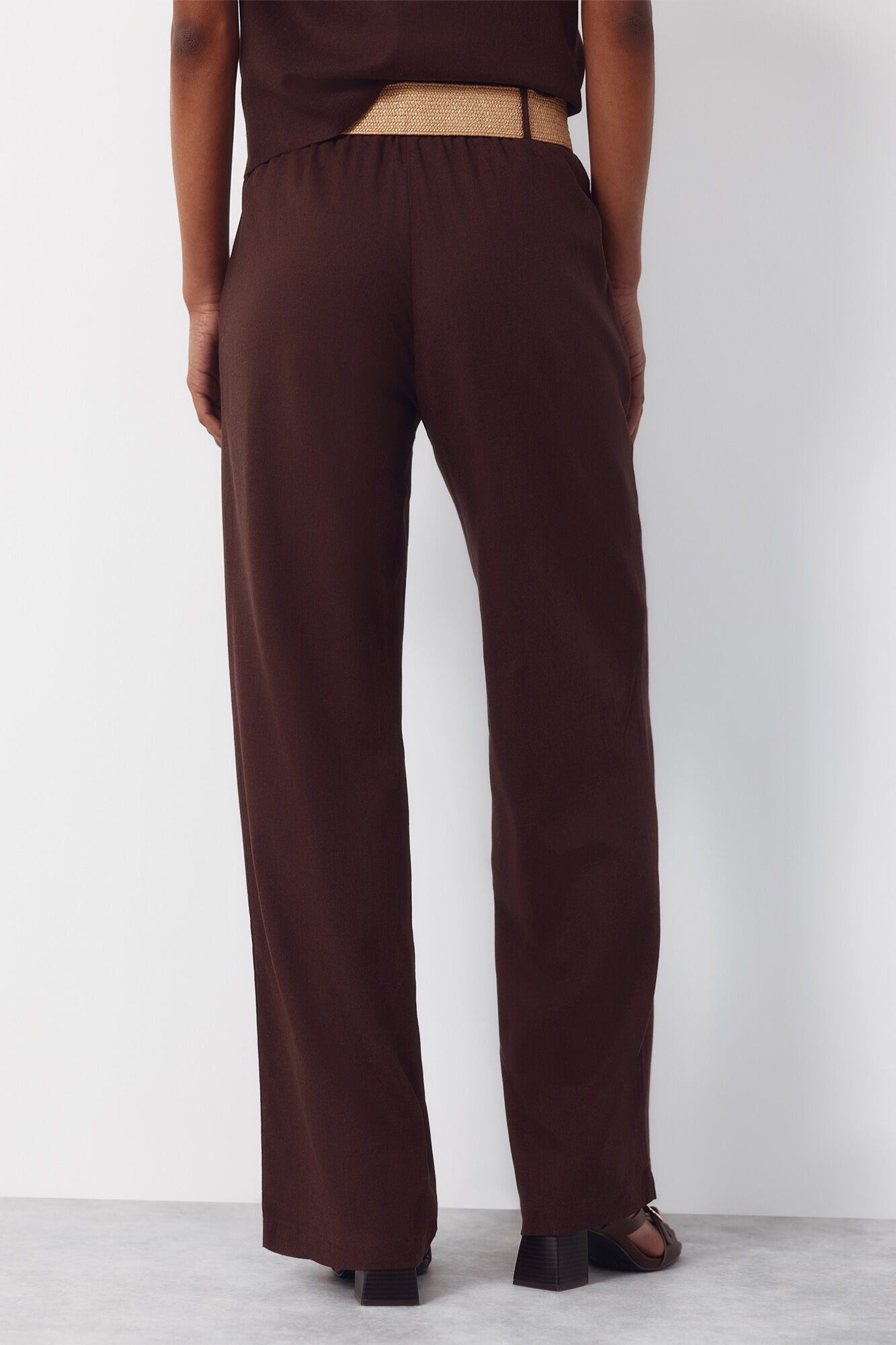 Cortefiel Wide-leg trousers with linen Dark brown