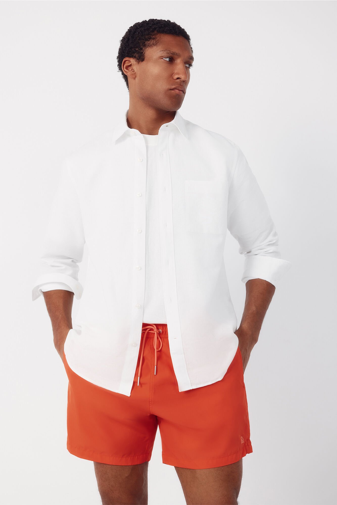 Cortefiel Ba&ntilde;ador liso b&aacute;sico