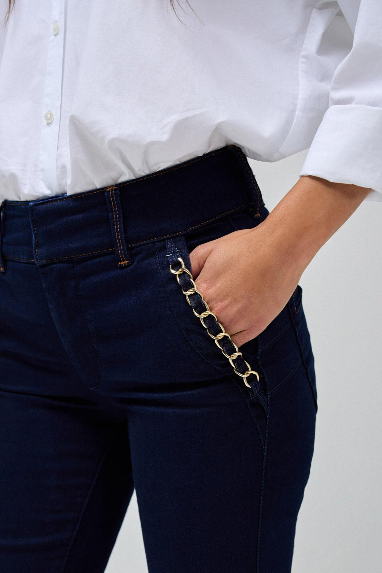 pedro del hierro Secret chino acampanado