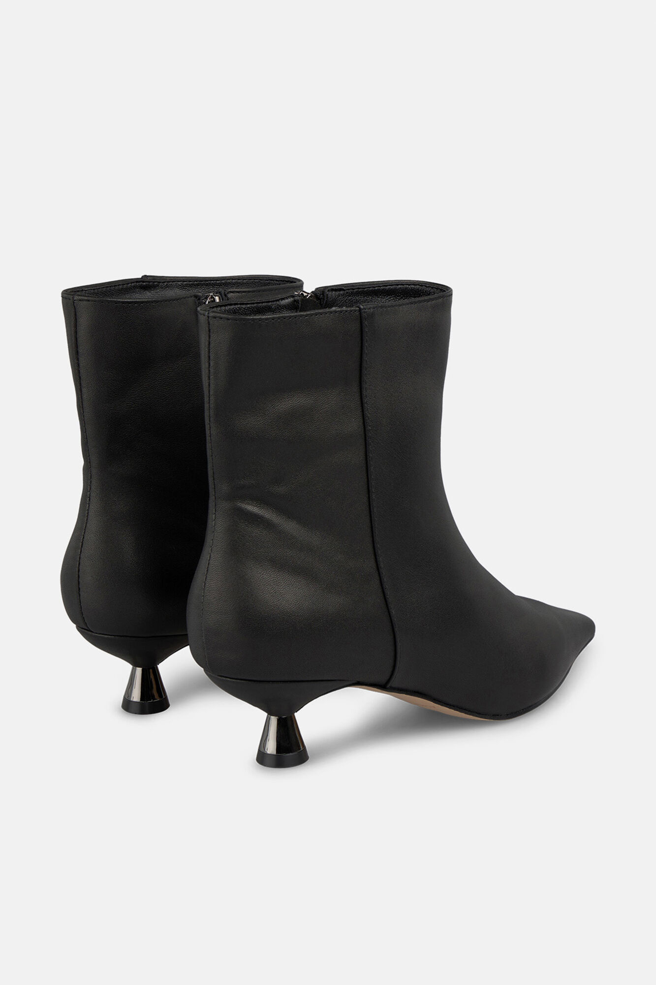 Alma en Pena Metallic heeled ankle boot Black