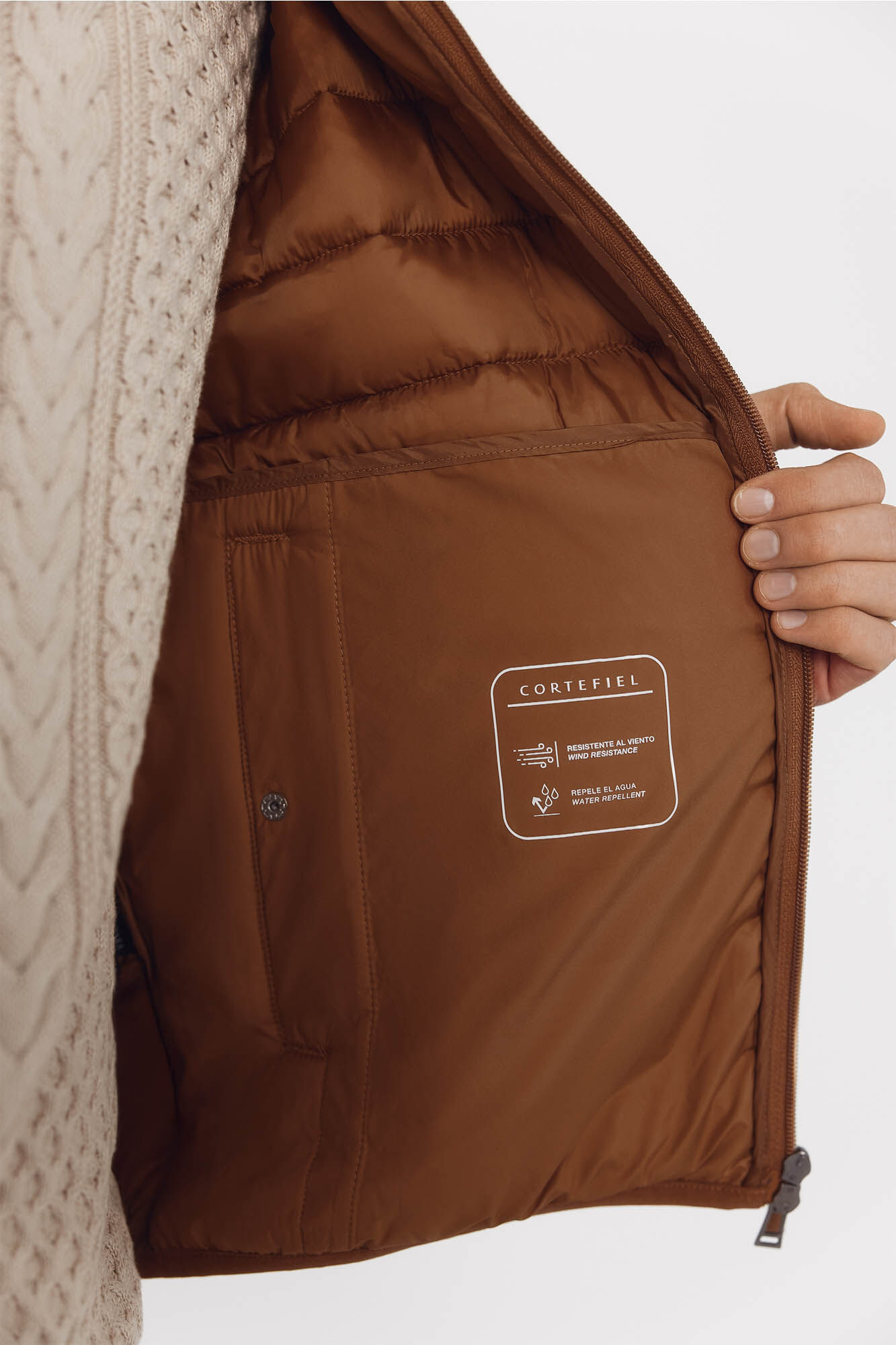 Cortefiel Ultra-light quilted jacket Camel