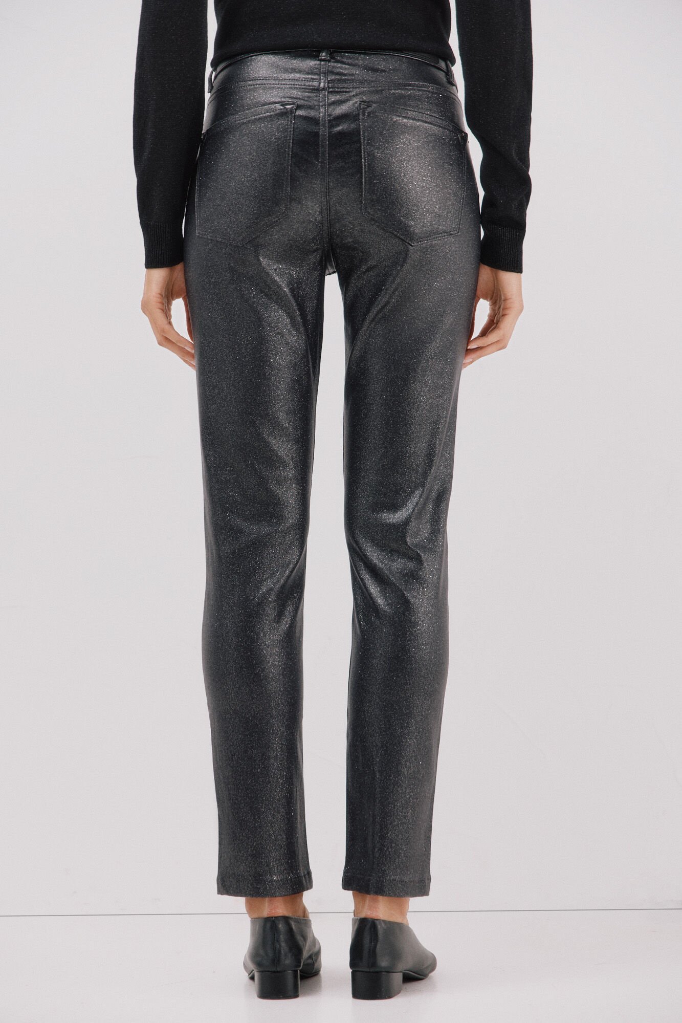 Cortefiel Cal&ccedil;as sensacionais revestidas com resina Cinzento