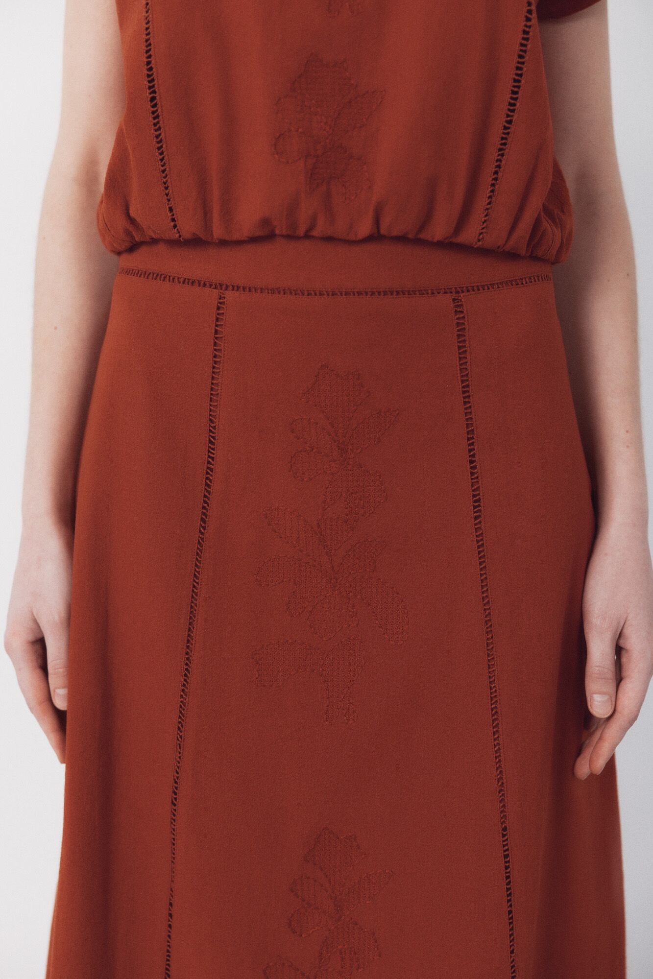 Cortefiel Embroidered midi skirt Brown