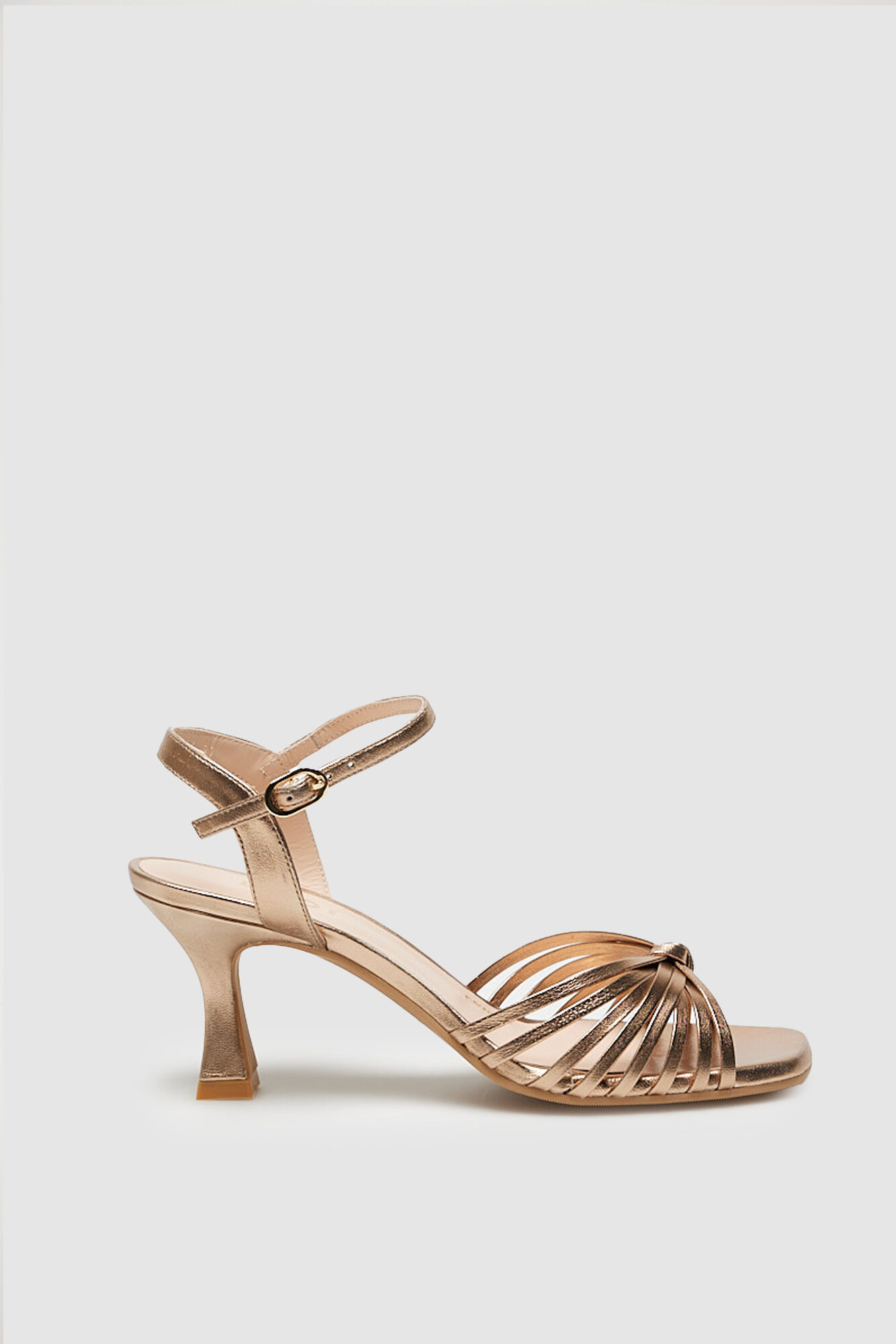 Lodi Sand&aacute;lias de mulher em pele  Dourado