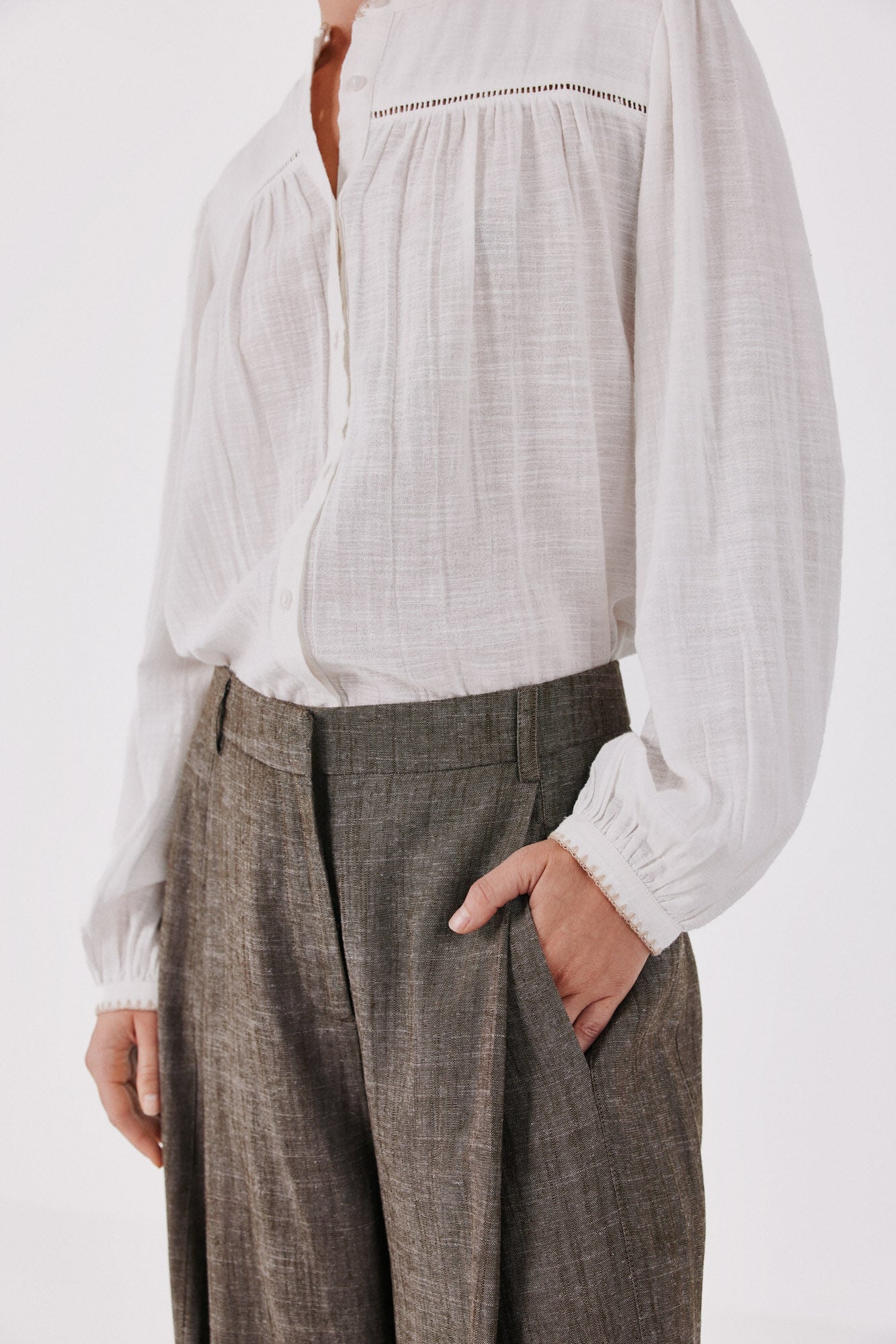 Cortefiel Blusa com bordado de contraste