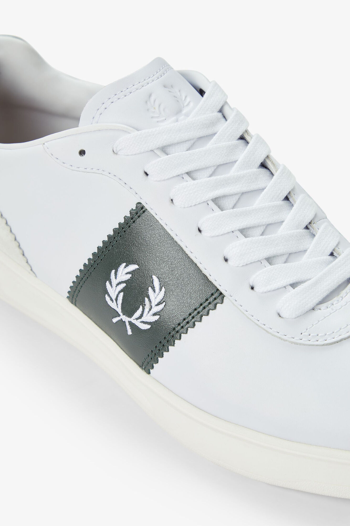 Fred Perry T&ecirc;nis de pele B4 Branco