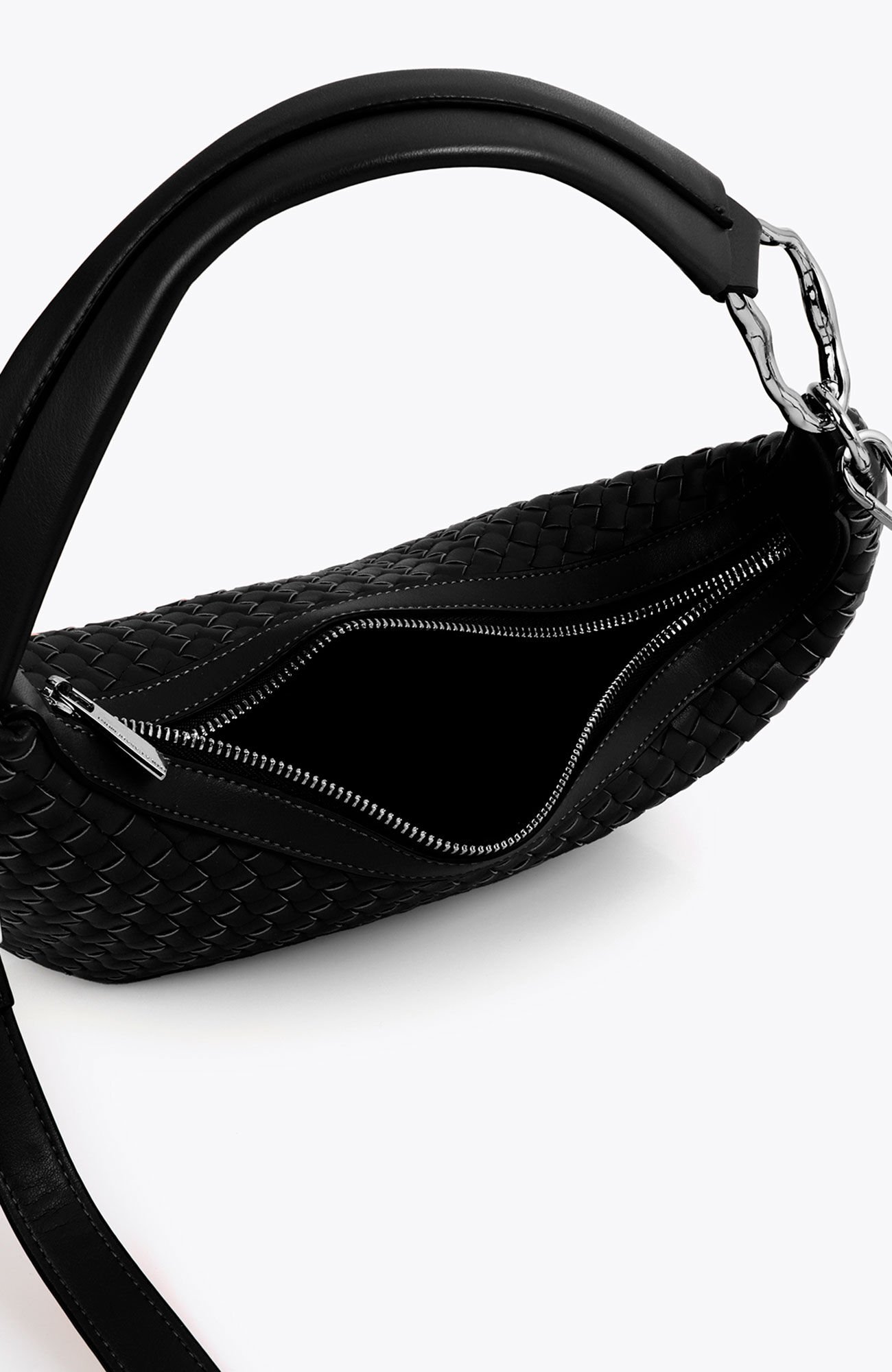 Lola Casademunt Mala entran&ccedil;ada Preto