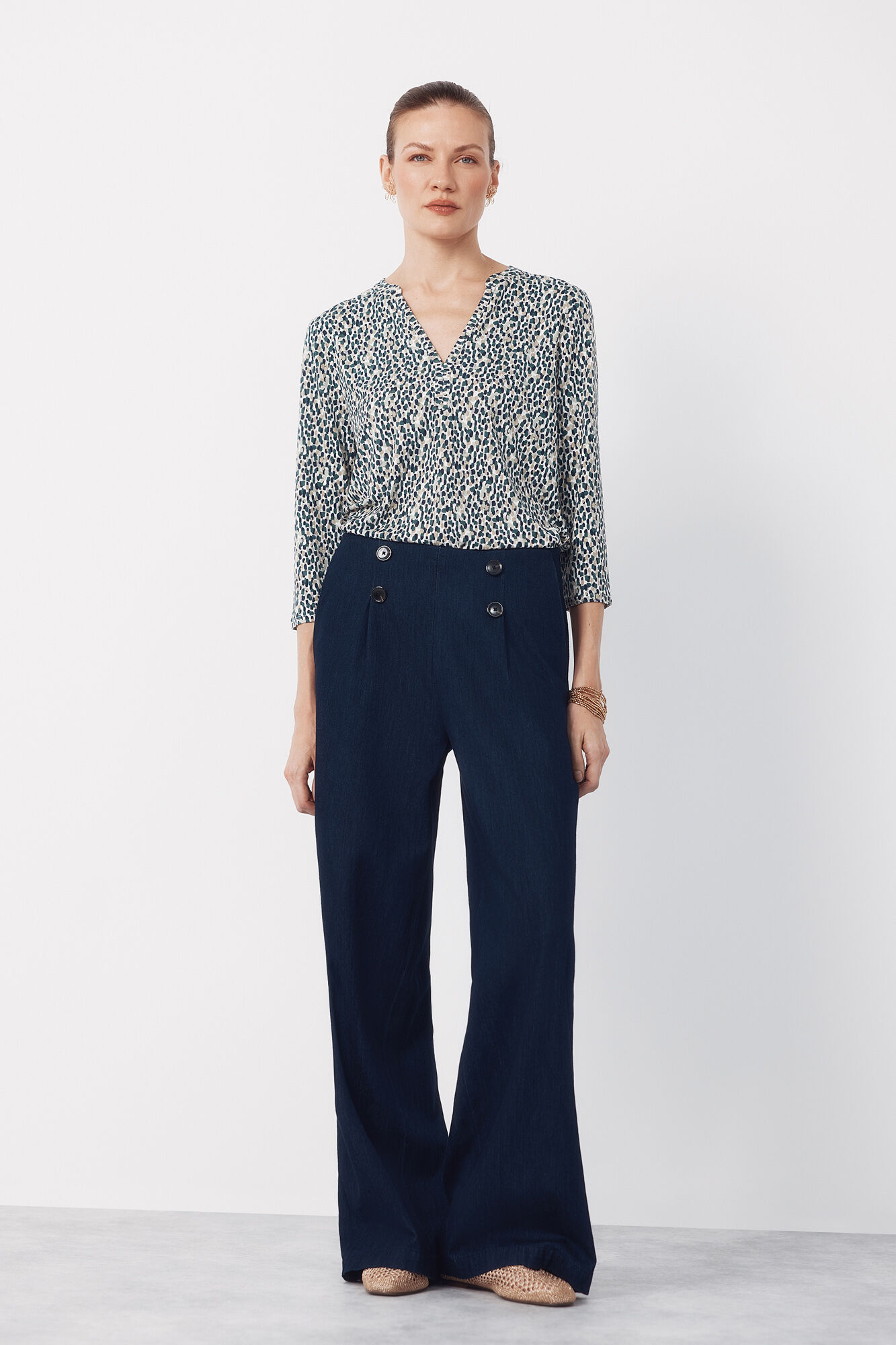 Cortefiel Basic top with mandarin collar Printed green