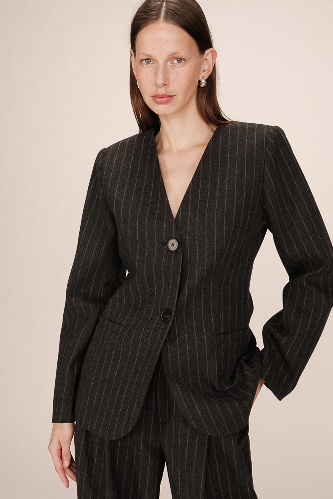 Grace & Mila Blazer gola em mistura de l&atilde; riscas Cinzento