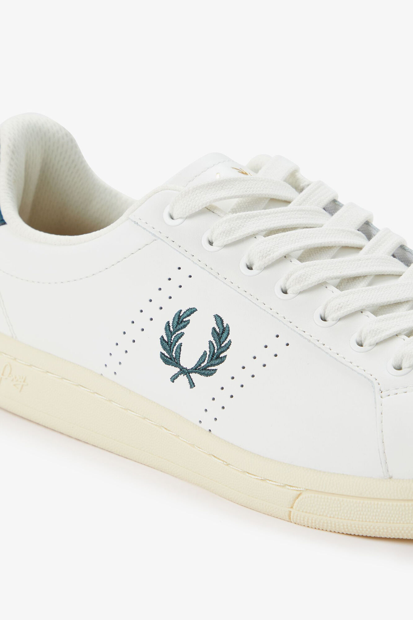 Fred Perry T&ecirc;nis de couro B721