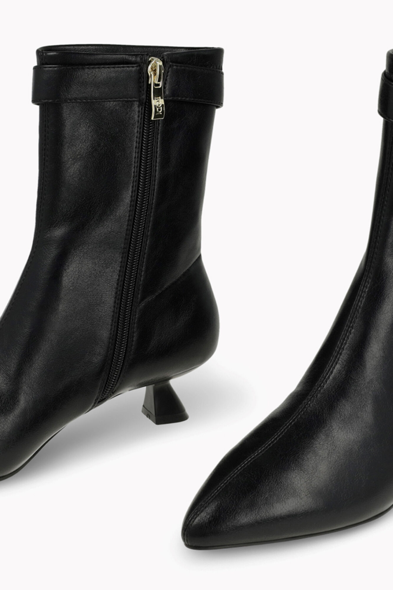 Lodi Botins com efeito de couro e detalhes Preto