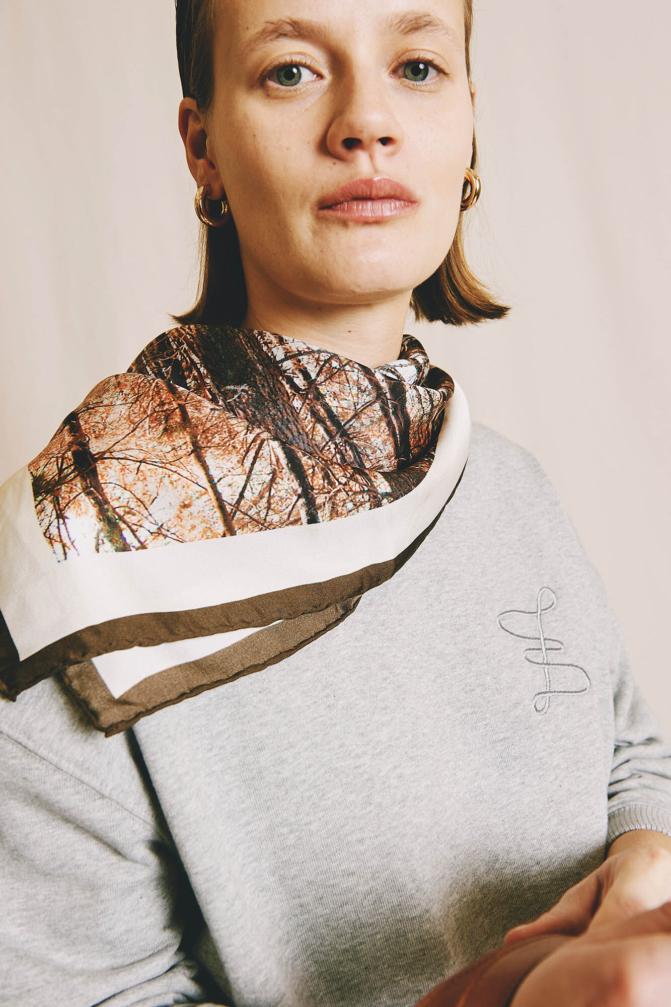 Zubi Len&ccedil;o de Seda Mosteiro 65 x 65