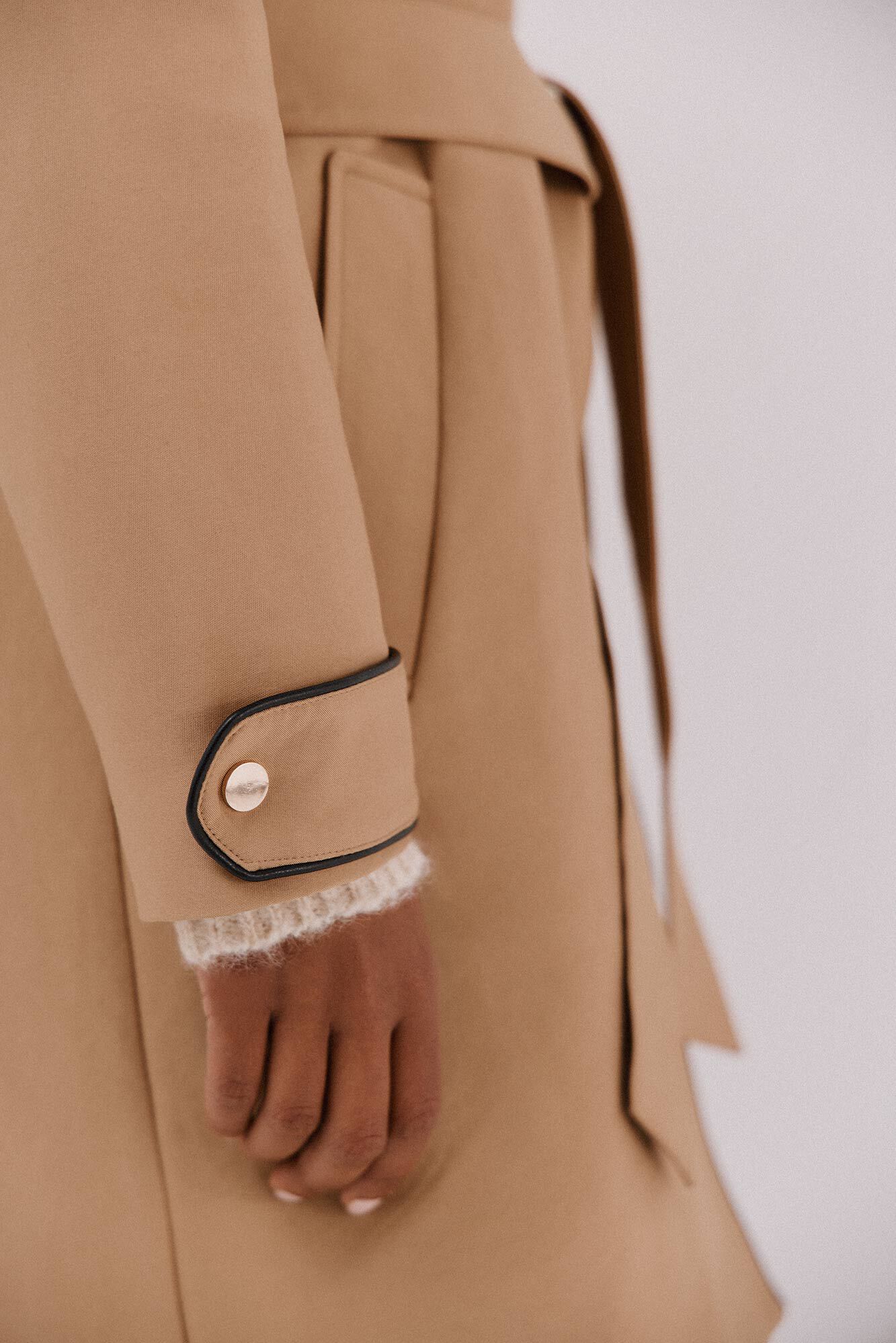 Cortefiel Gabardina acetinada capuz desmont&aacute;vel Castanho