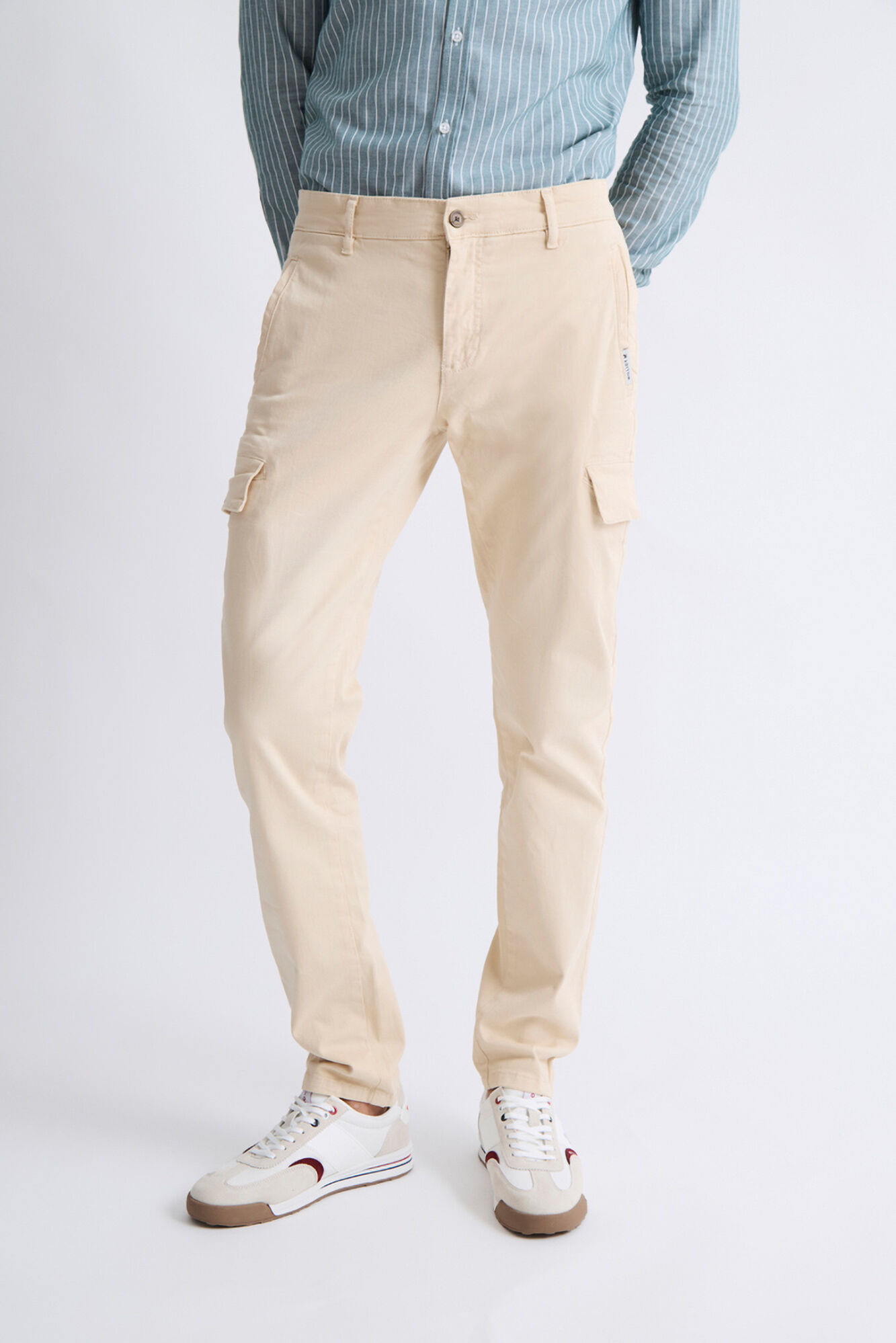 Williot Cal&ccedil;a cargo Tostado