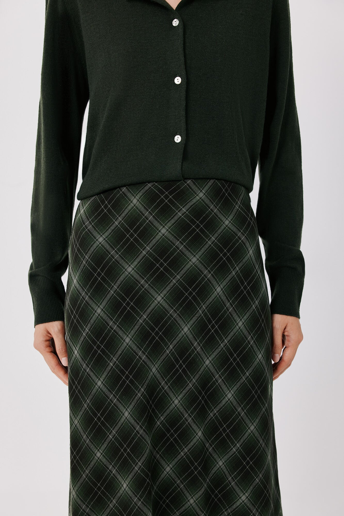Cortefiel Plaid midi skirt Printed green