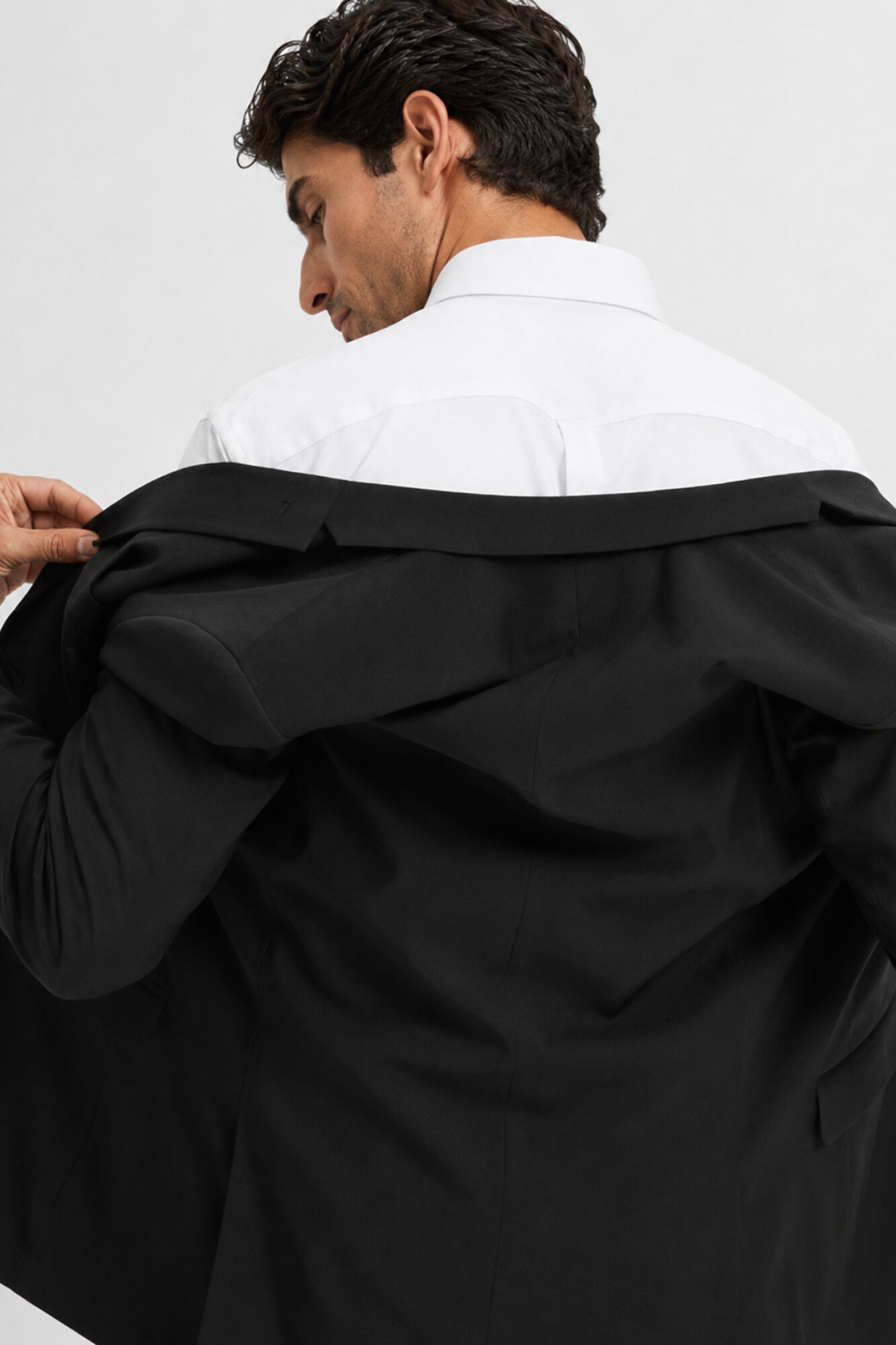 Selected Americana de traje Slim Fit confeccionada con materiales reciclados.