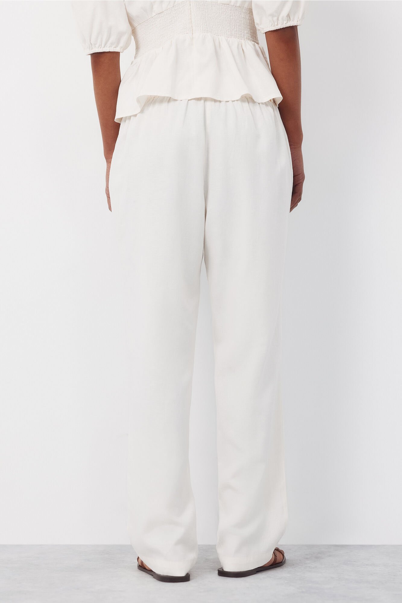 Cortefiel Trousers with belt Ivory