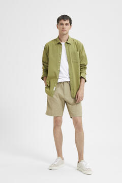 Cortefiel Pantalón chino corto de lino y algodón orgánico. Verde