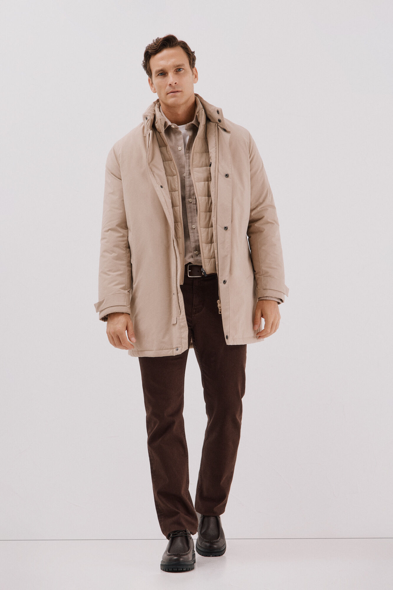 Cortefiel Parka t&eacute;cnica vistas desmontables Beige