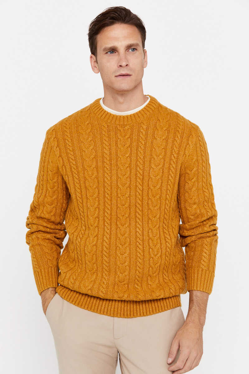 Cortefiel Cable knit jumper with round neck Gold
