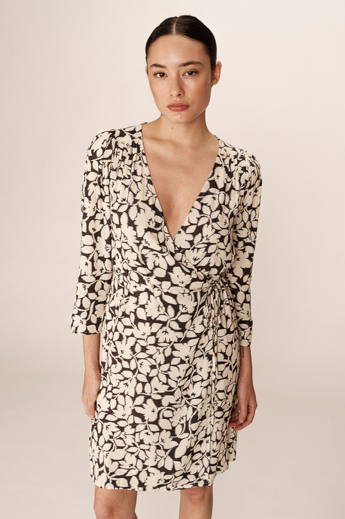 Grace & Mila Vestido curto corte reto