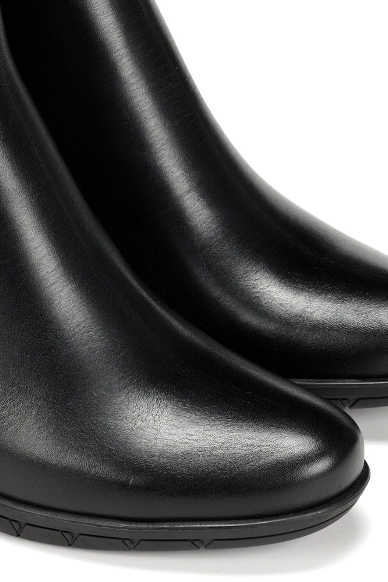 Fluchos Botim Nydia mulher Preto