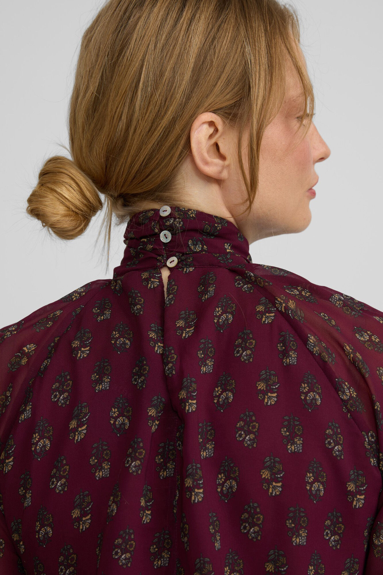 Silbon Blusa com motivos estampado no gola Granada