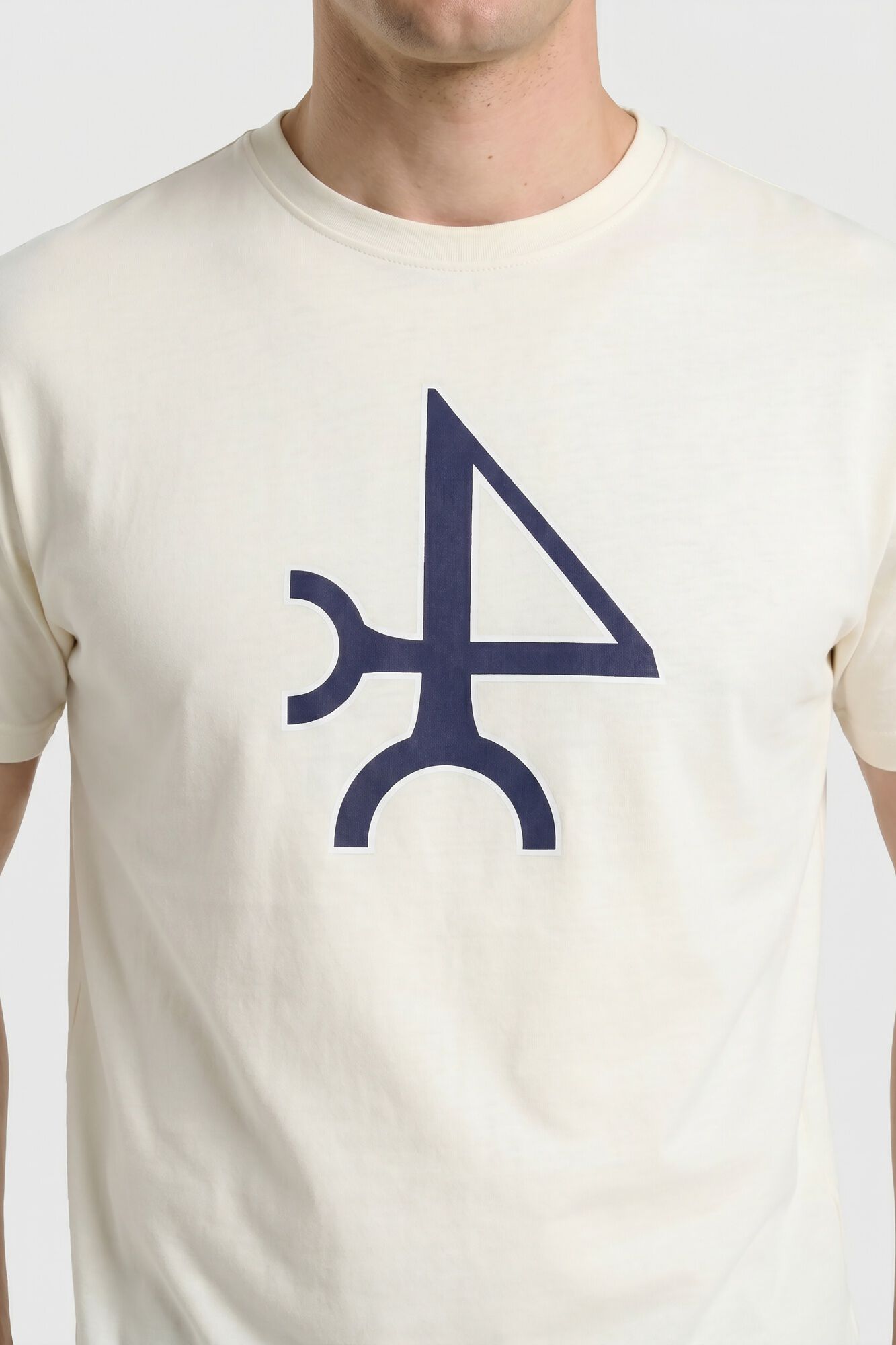 Valecuatro Camiseta logo