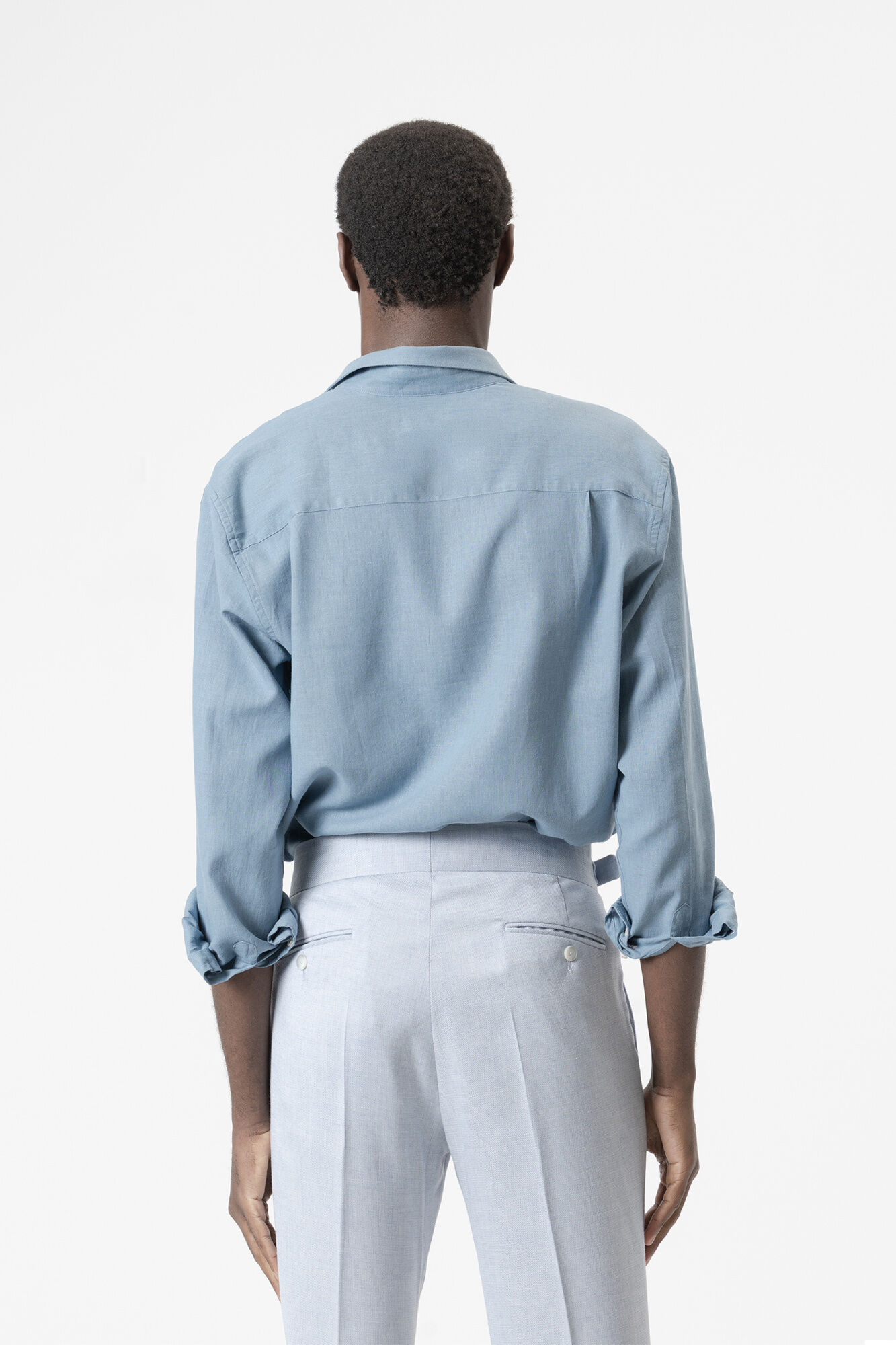 PuroEGO Camisa em linho porcelana Azul