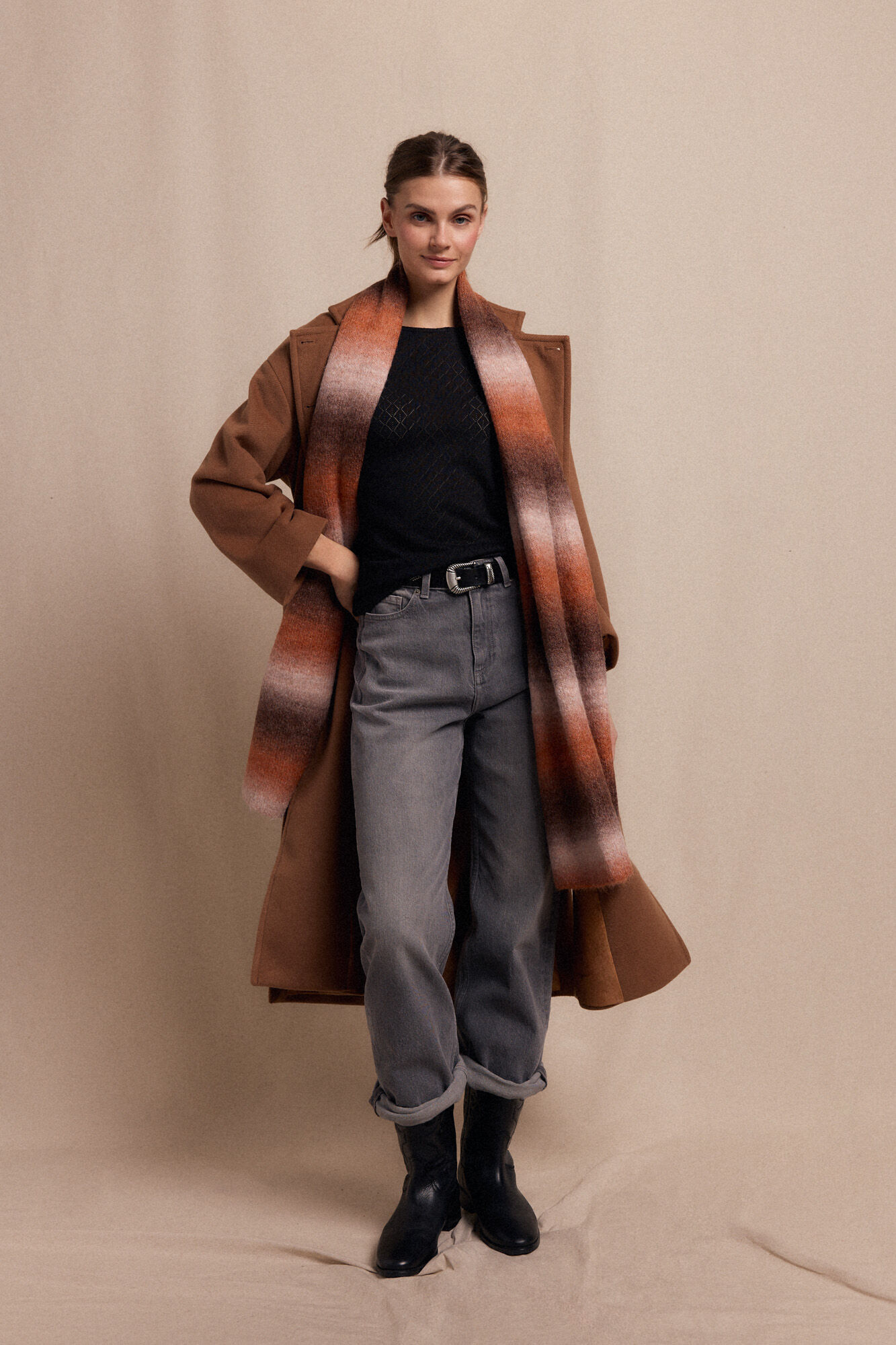 Slowlove Top estructura manga abullonada