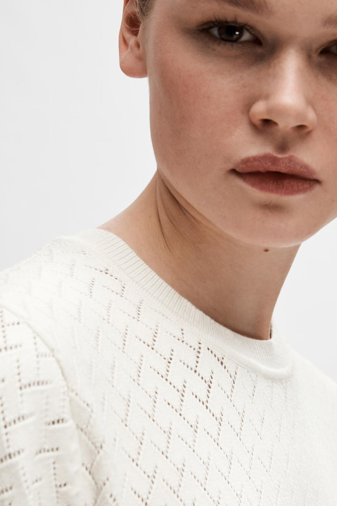 Selected Femme Short sleeve jersey-knit midi dress made with Ecovero viscose.  Grey