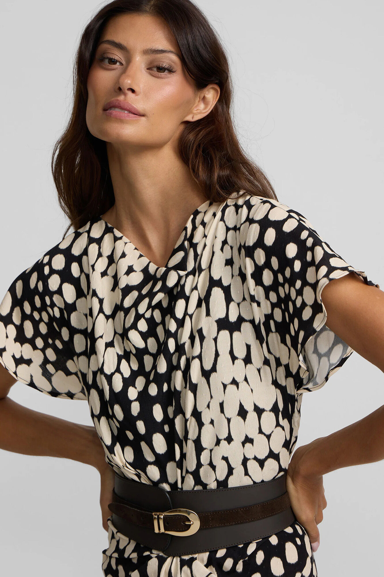 Silbon Vestido midi drapeado lunares