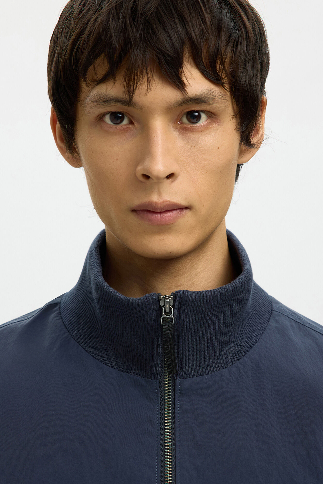 Selected Cazadora bomber de hombre lisa con cremallera