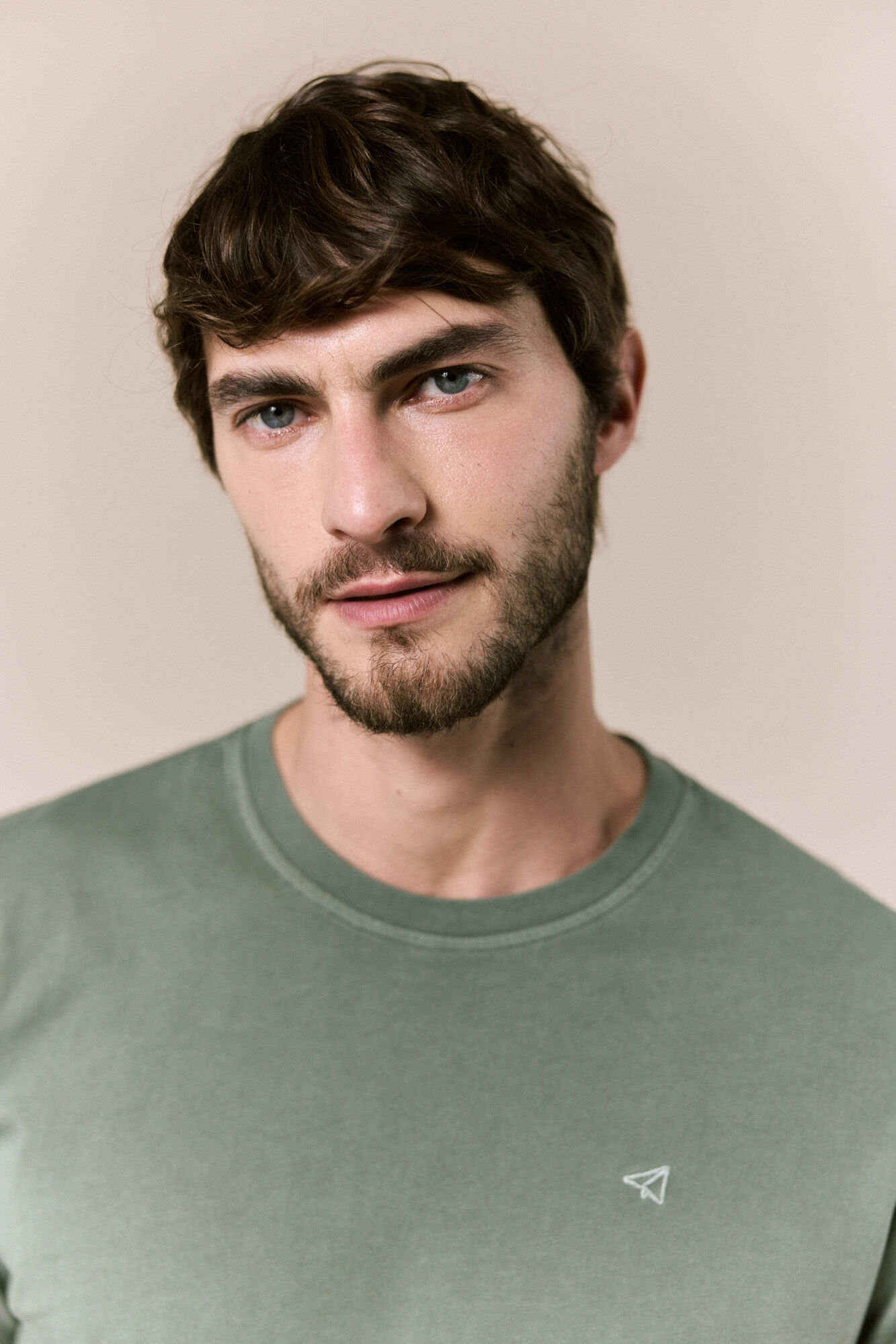 OOTO Camiseta b&aacute;sica lavada Kaki