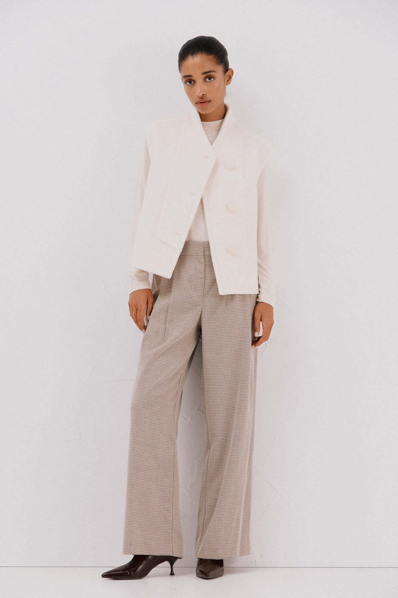 Cortefiel Oversized women's vest Ivory