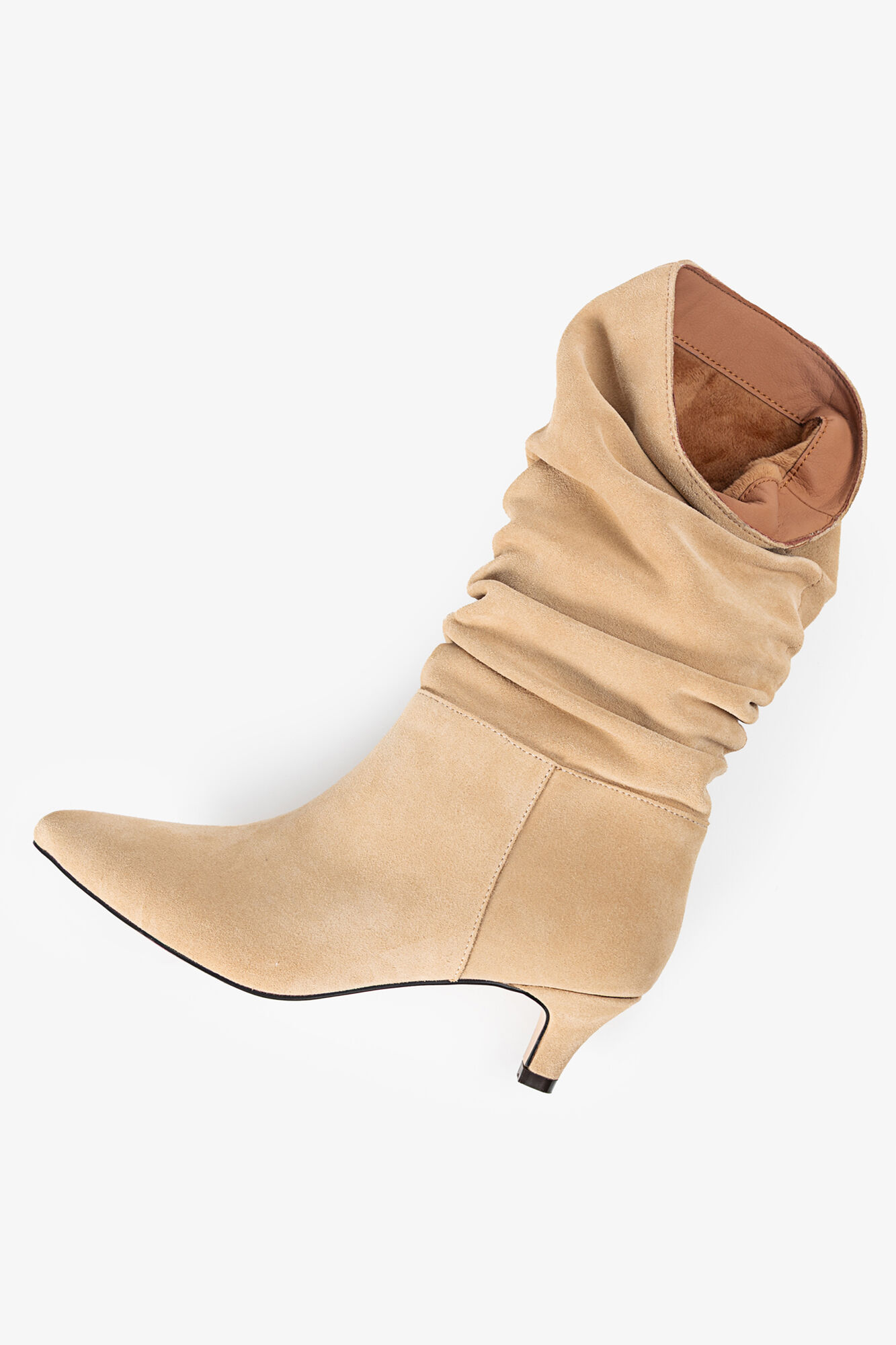 Popa Botas feminina de camur&ccedil;a Nirvana Castanho