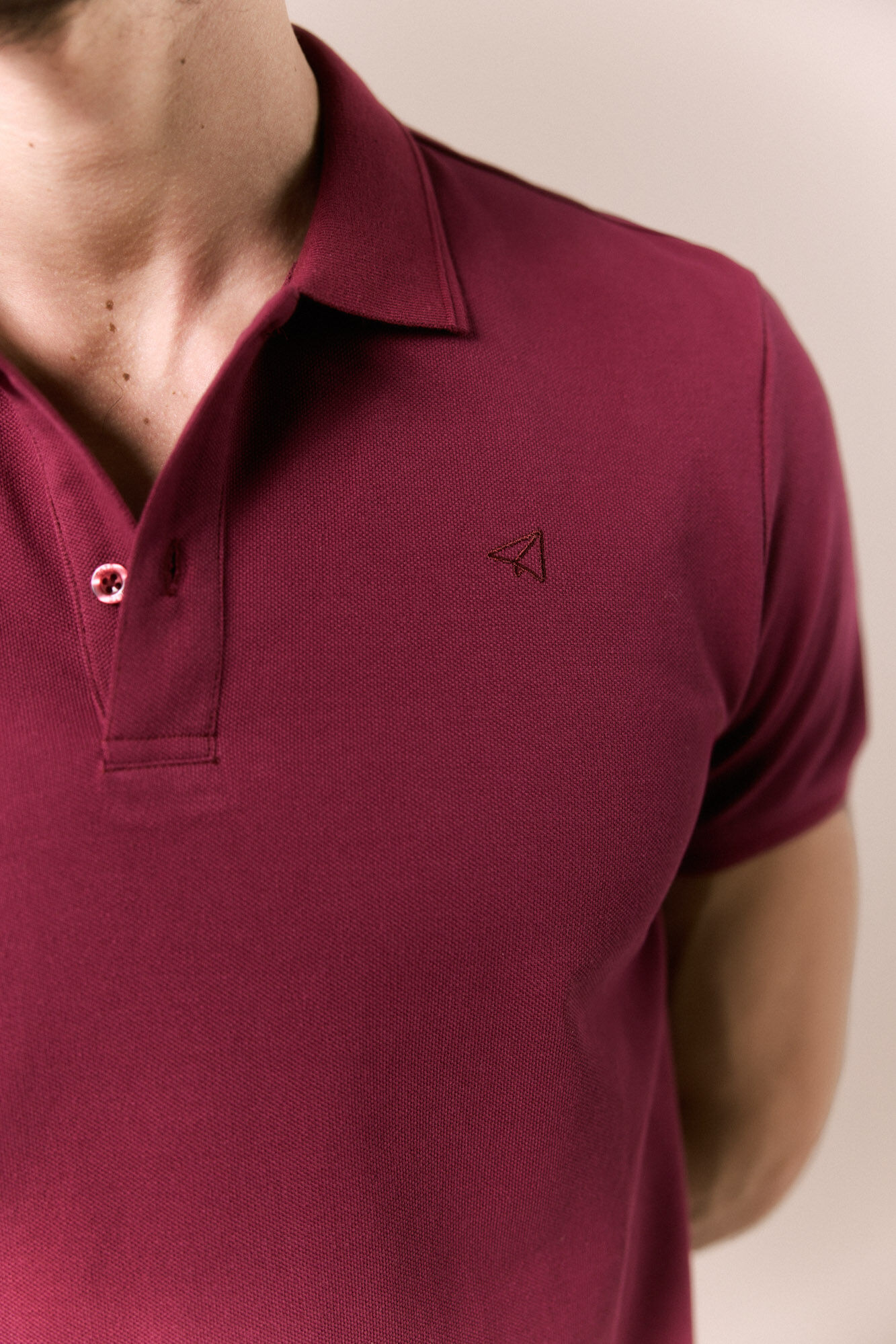 OOTO Polo b&aacute;sico em piqu&eacute; Granada