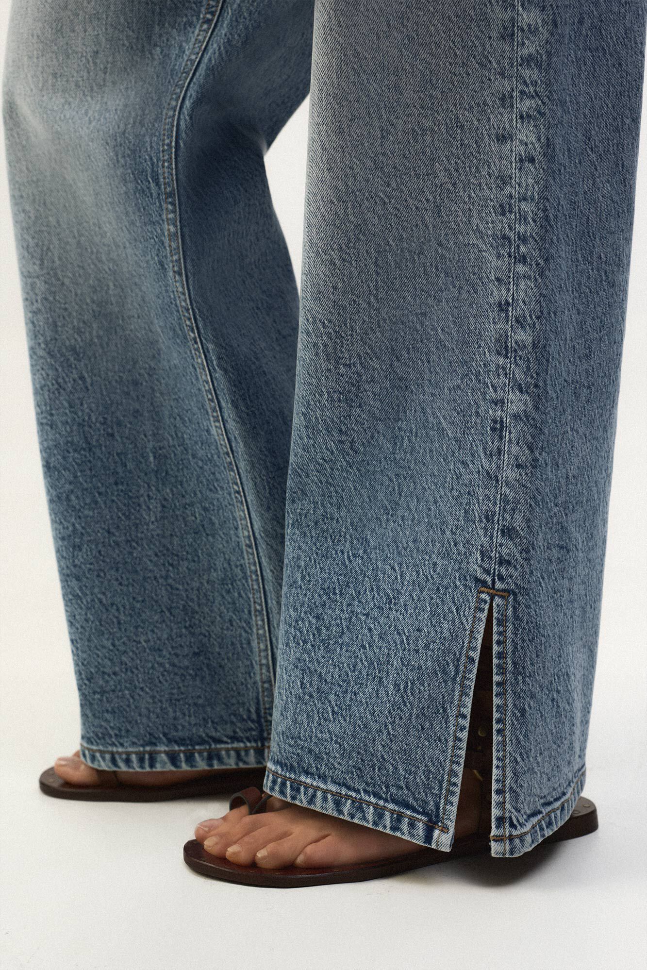 Slowlove Jeans abertura bajo Azul