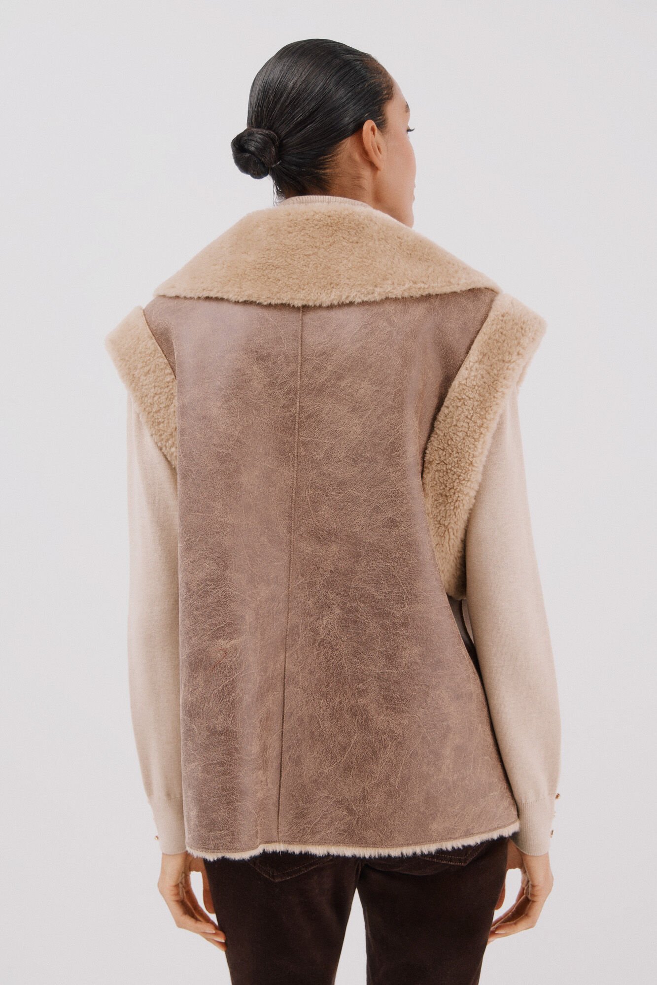 Cortefiel Double-faced gilet Nude