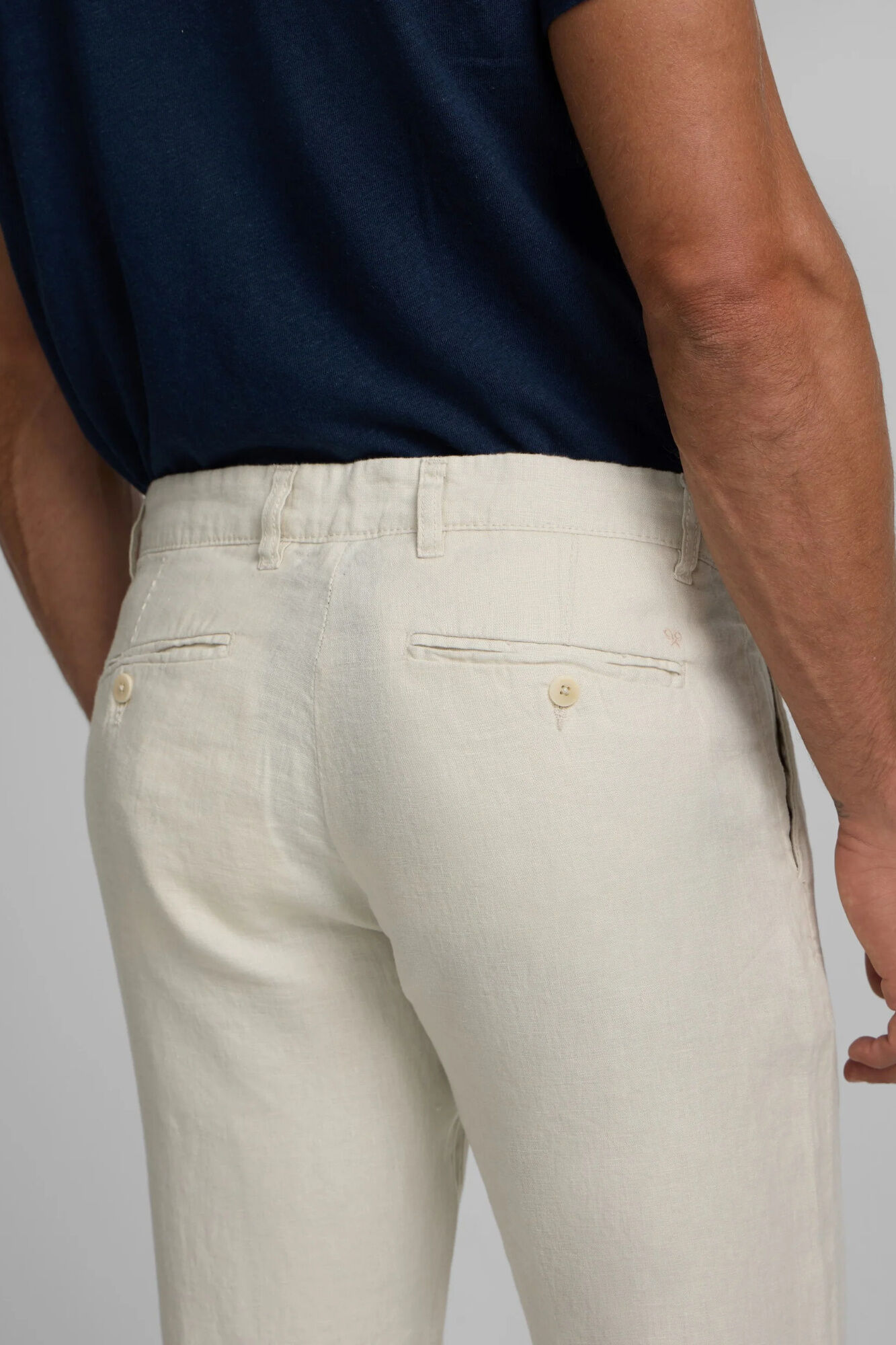 Silbon Cal&ccedil;a desportiva chino em linho Tostado