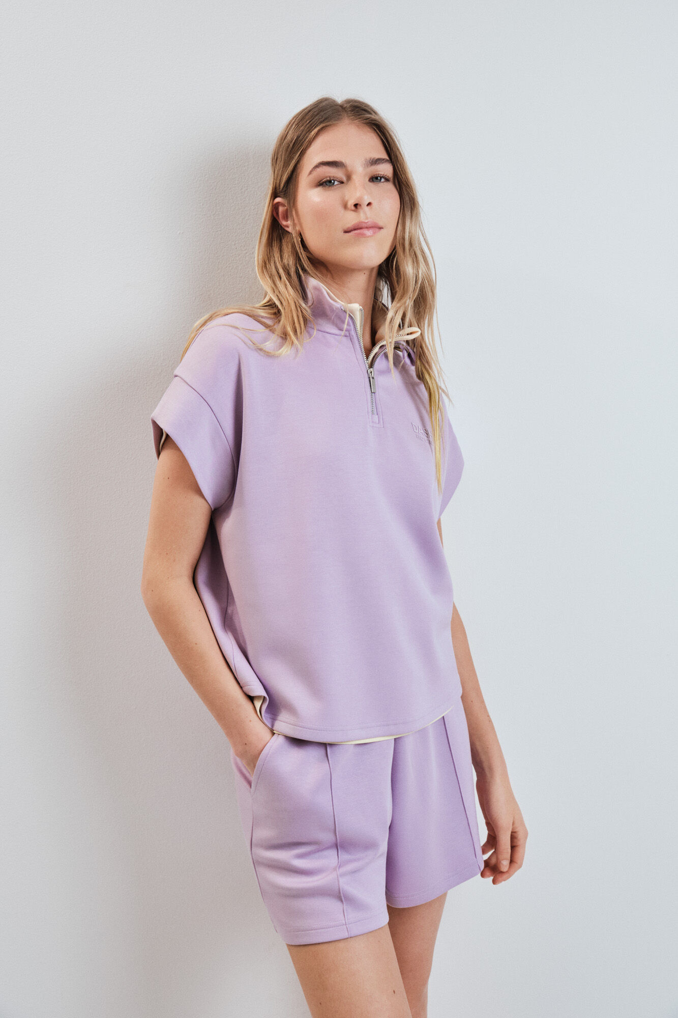 Dash and Stars Pantal&oacute;n corto ancho viscosa suave rosa