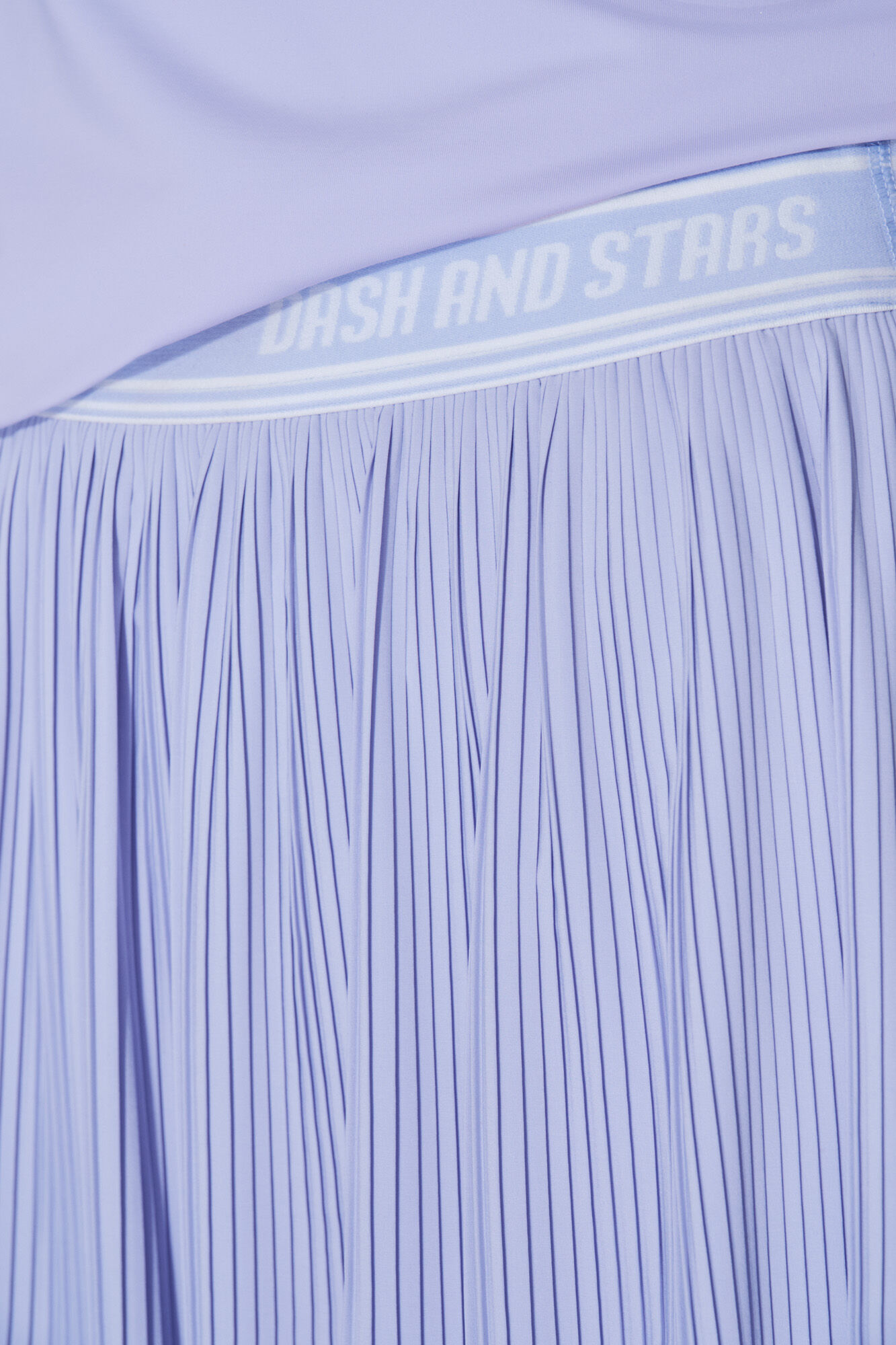 Dash and Stars Saia plissada lil&aacute;s com forro de tela rosa