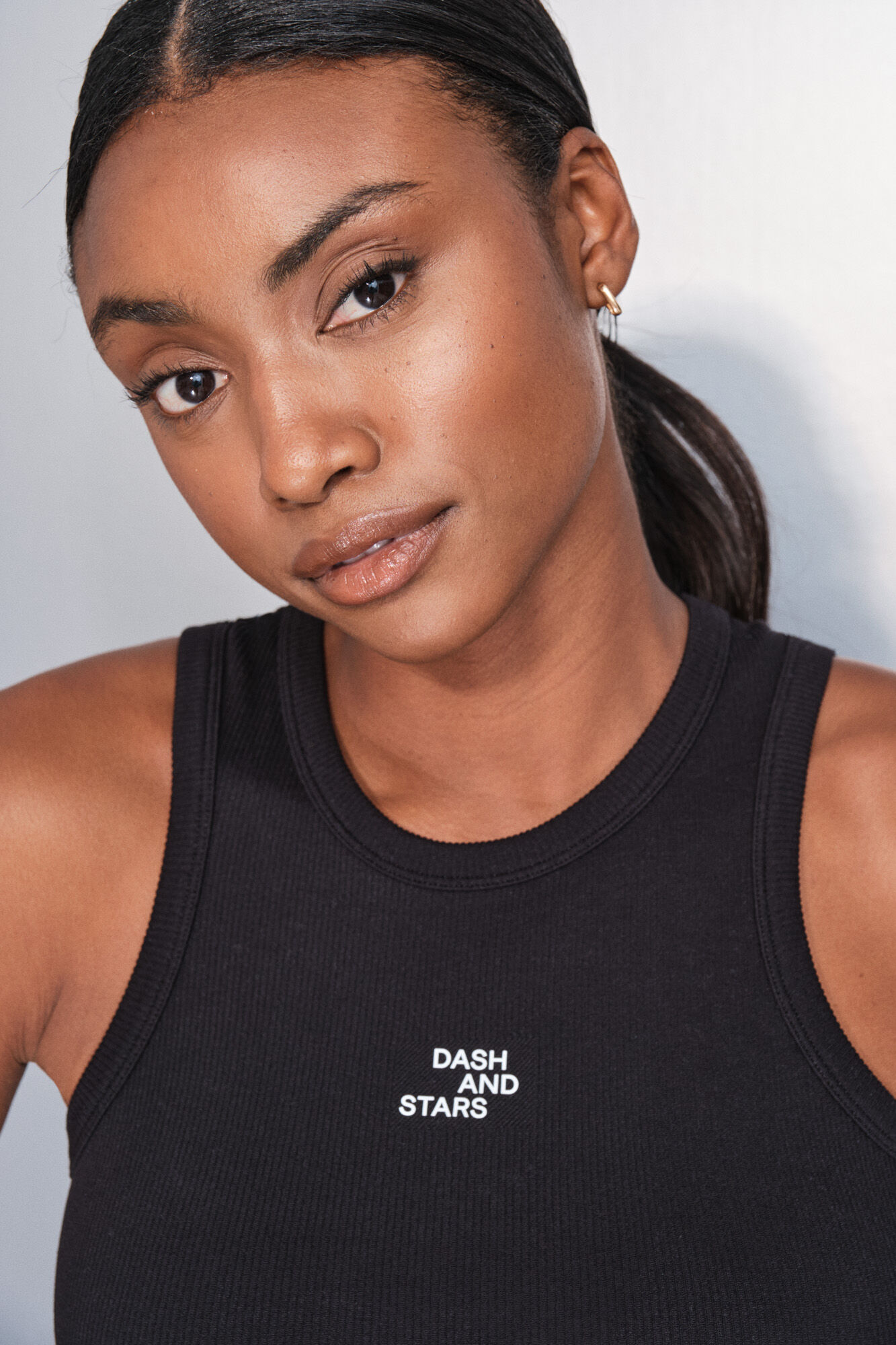 Dash and Stars T-shirt halter preto de algod&atilde;o canelado preto