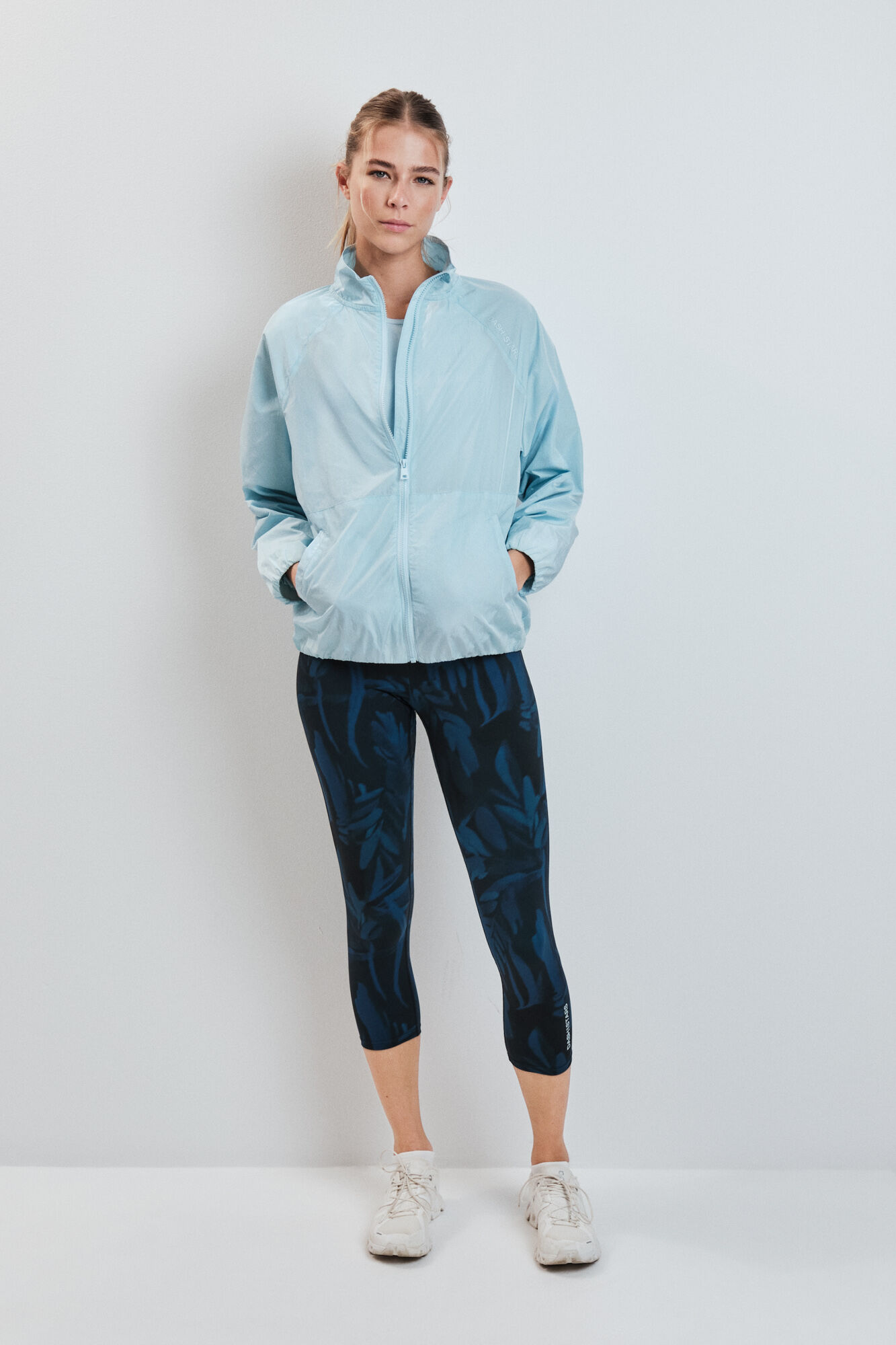 Dash and Stars Chaqueta cortavientos azul azul